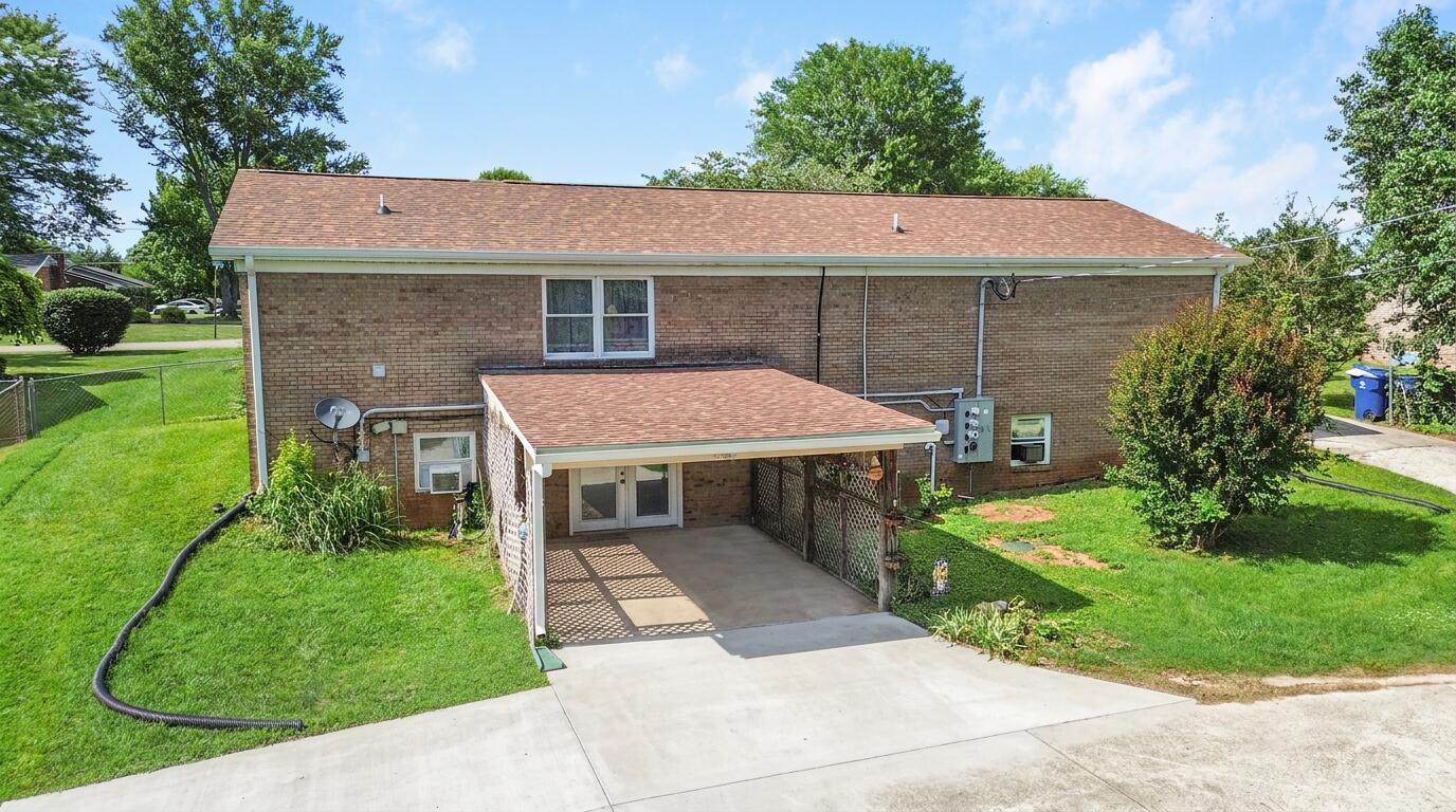 208 Auburn Avenue Property Photo 4