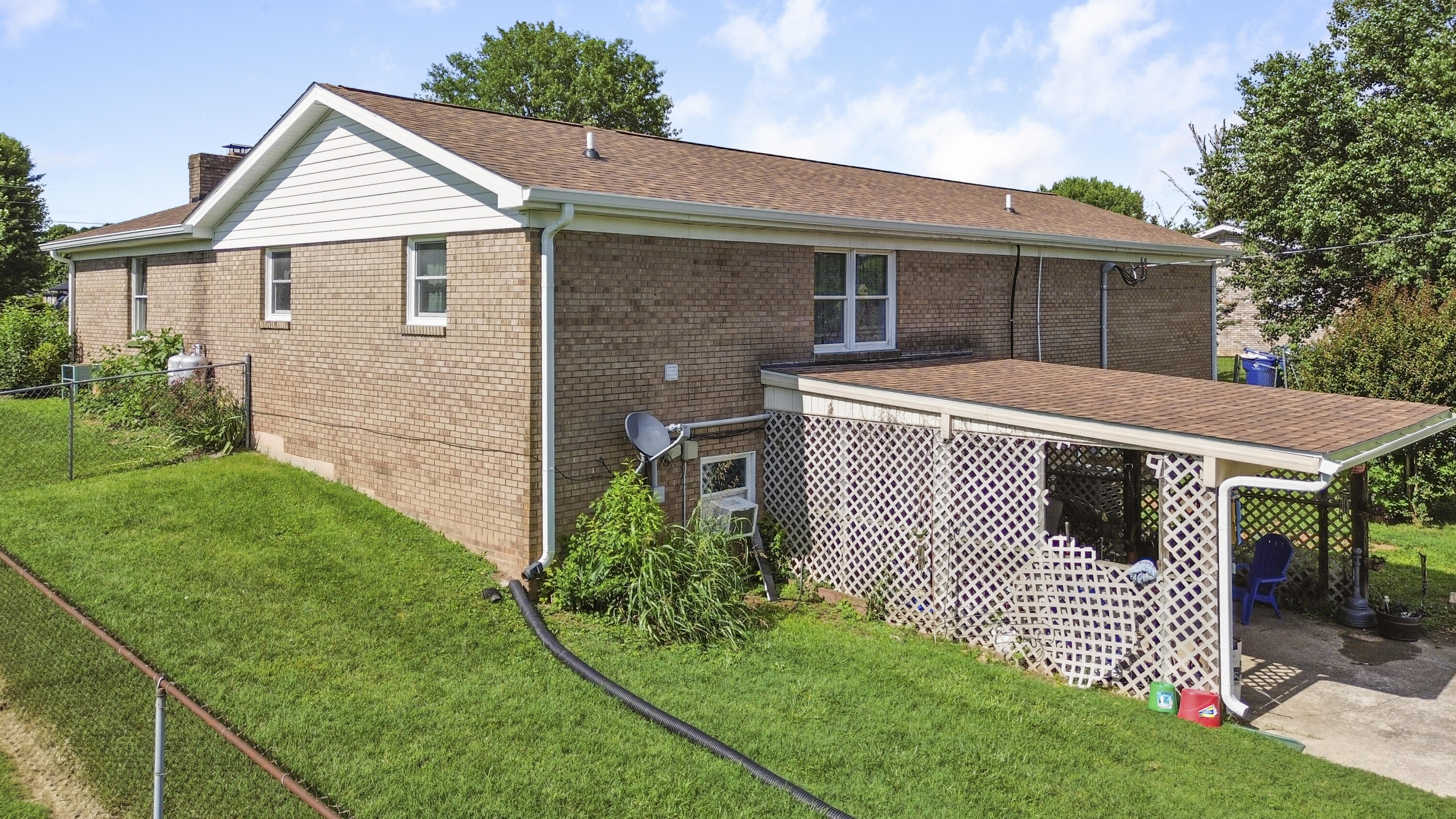 208 Auburn Avenue Property Photo 6