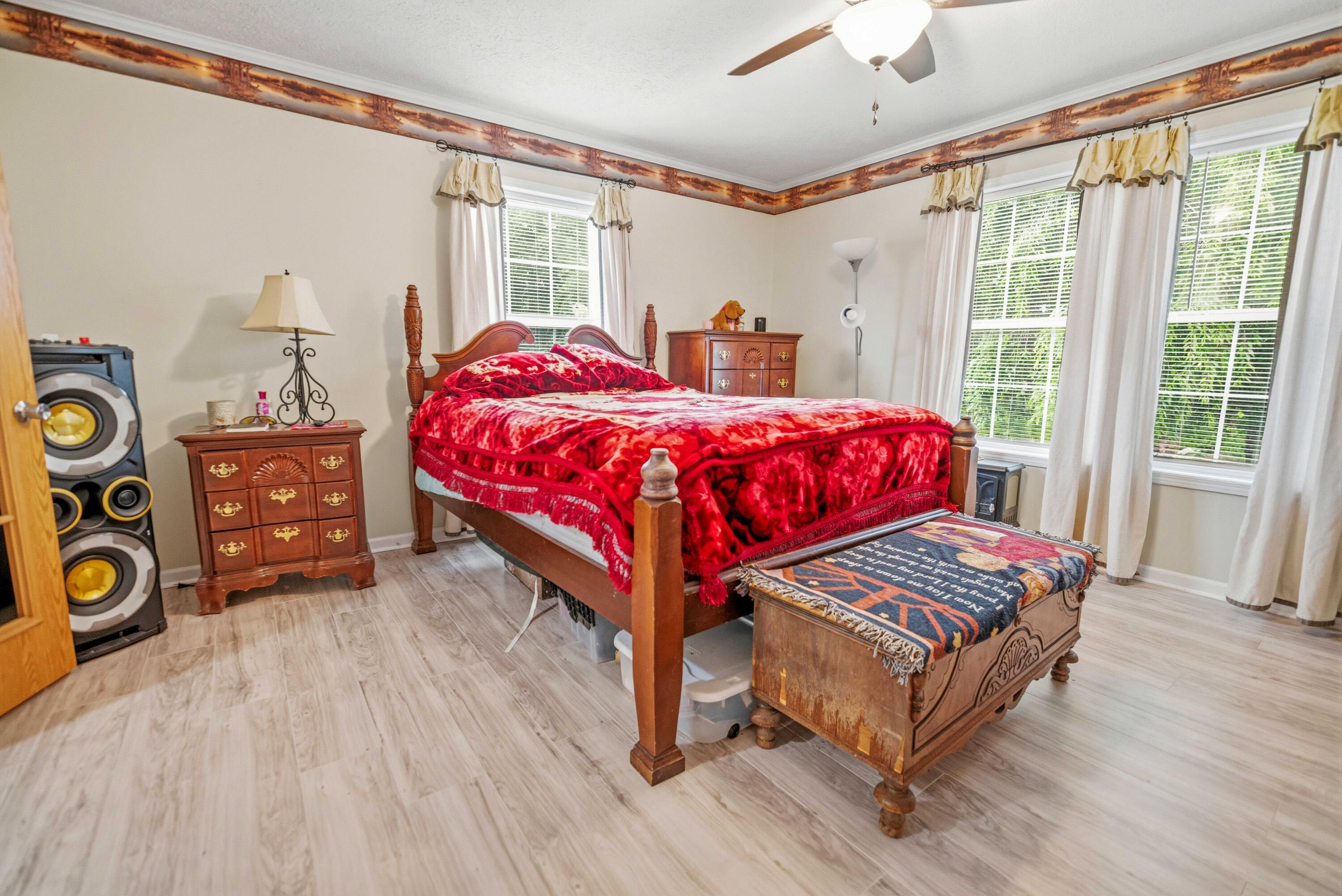 80 William Court Property Photo 18