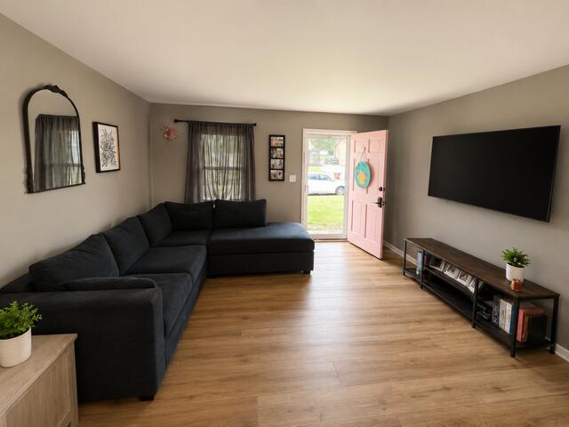 106 Pin Oak Drive Property Photo 6
