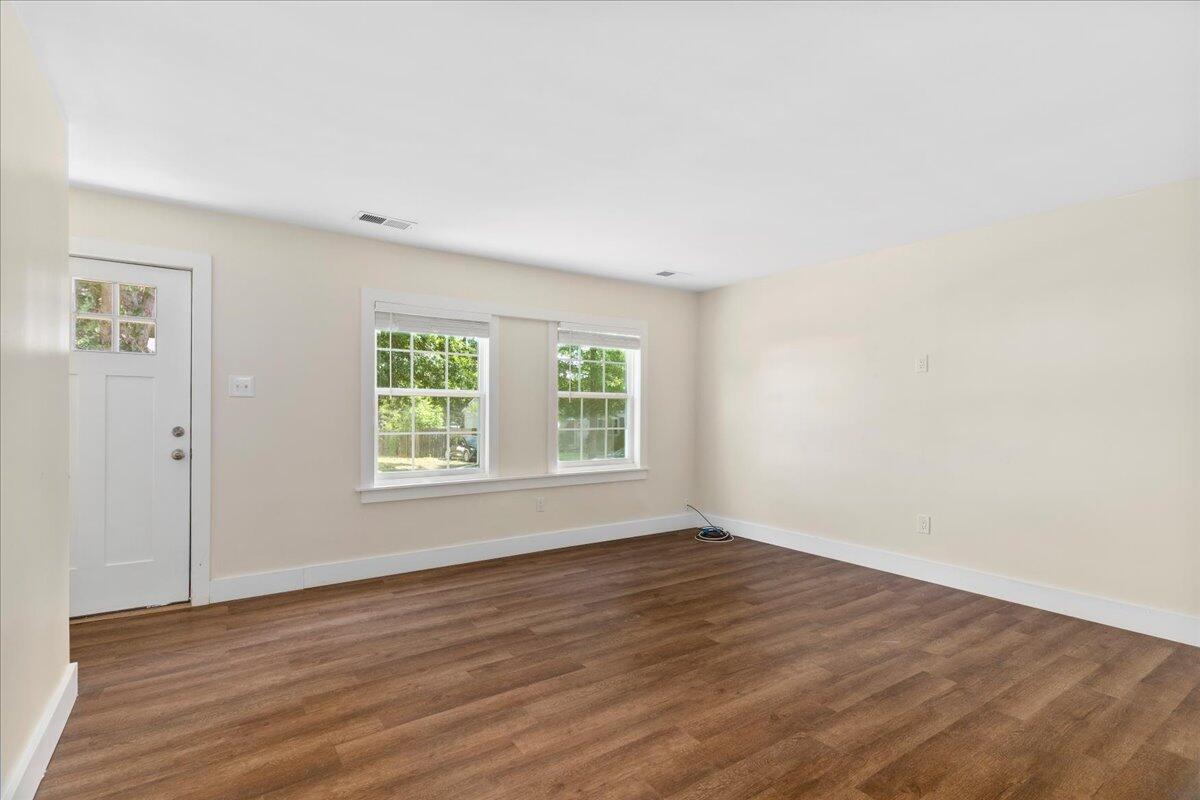 608 Sheridan Drive Property Photo 3