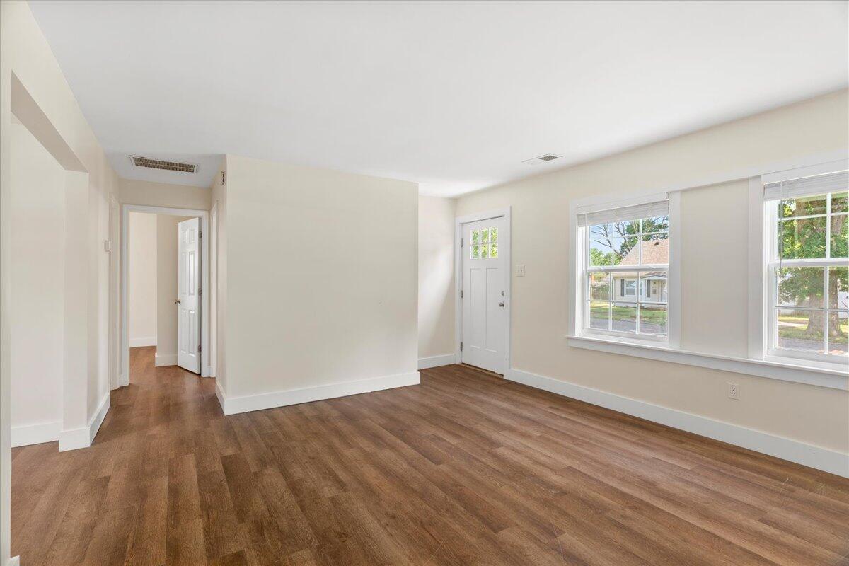 608 Sheridan Drive Property Photo 4