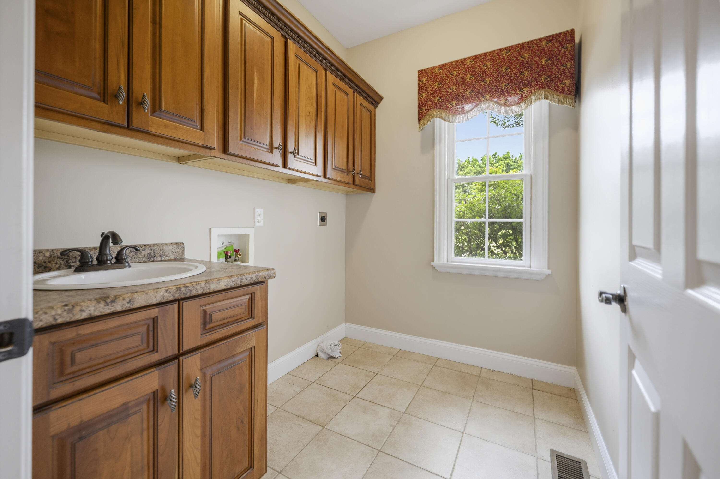 1639 Speedwell Road Property Photo 44