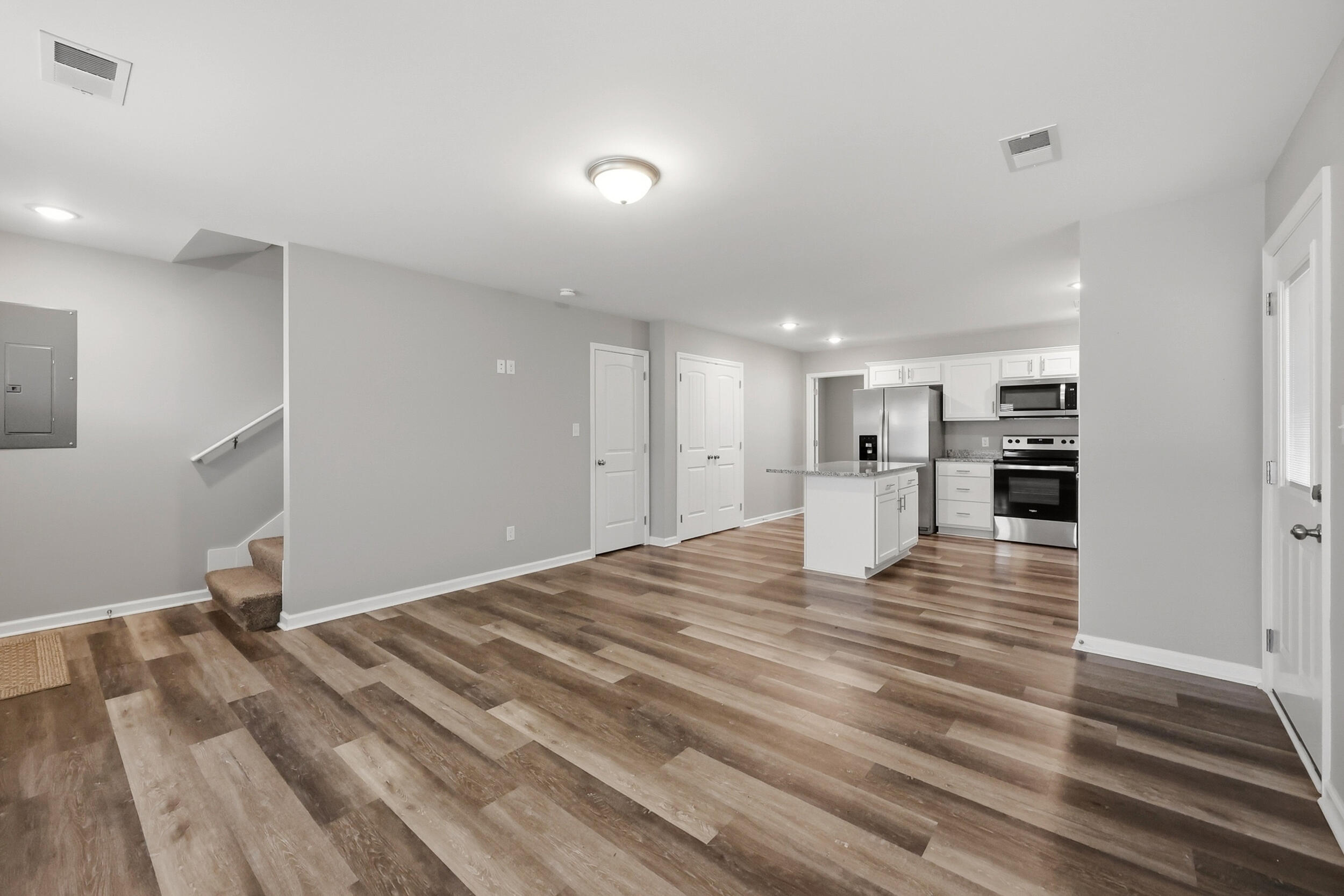 1055 Judah Bear Boulevard Property Photo 6