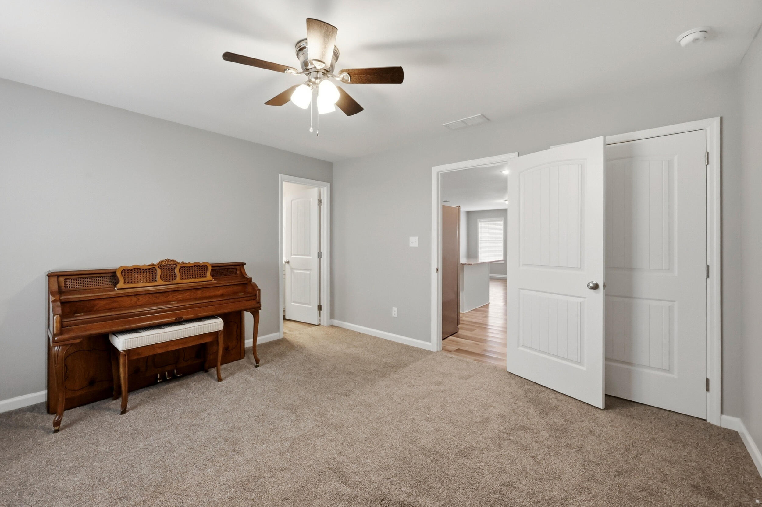 1055 Judah Bear Boulevard Property Photo 13