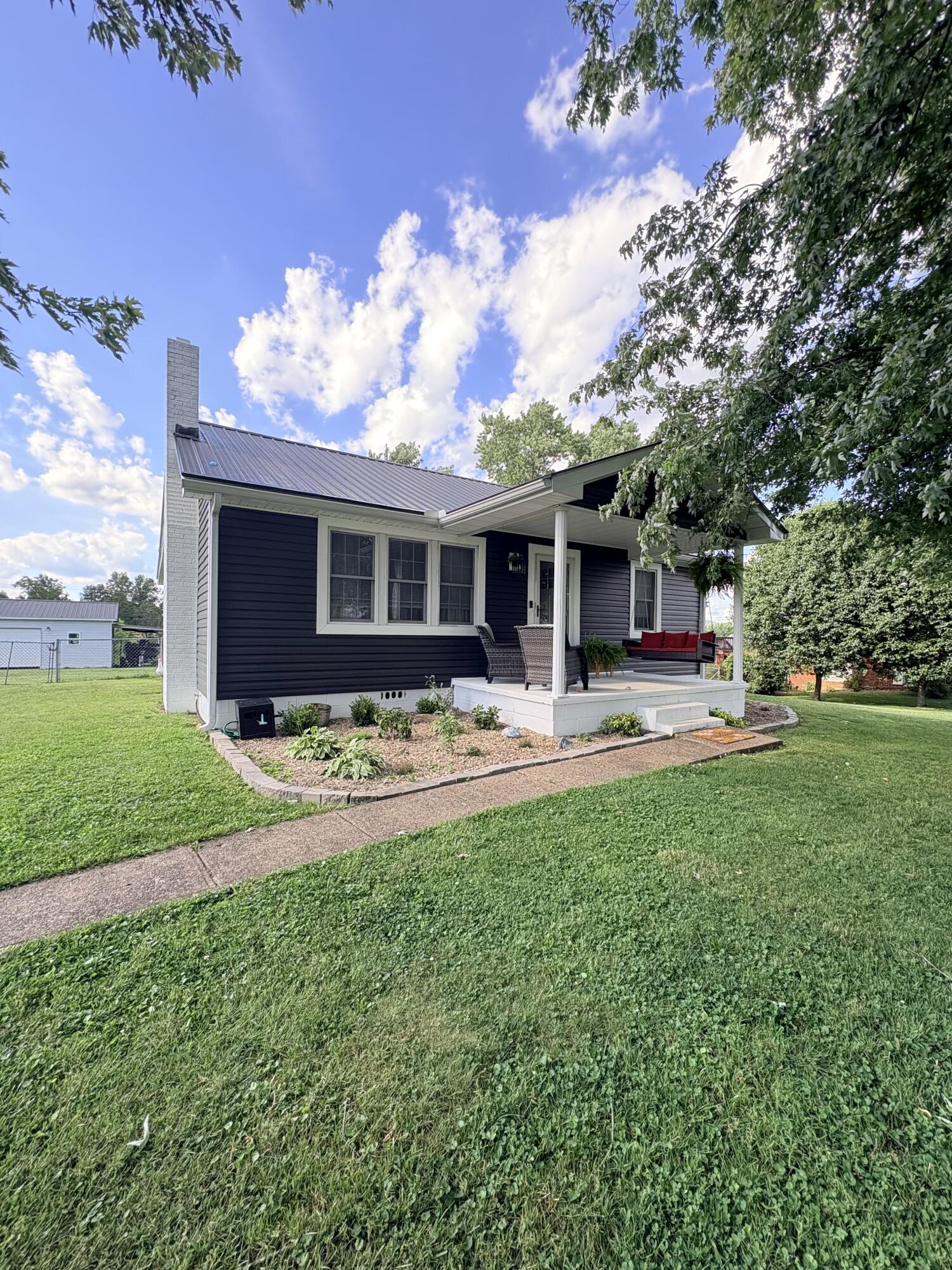 2016 Ky-10 Property Photo 1
