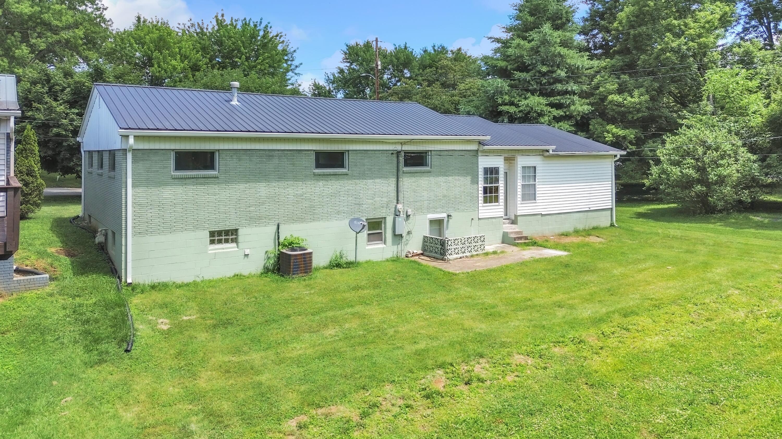 207 Kentucky Avenue Property Photo 2