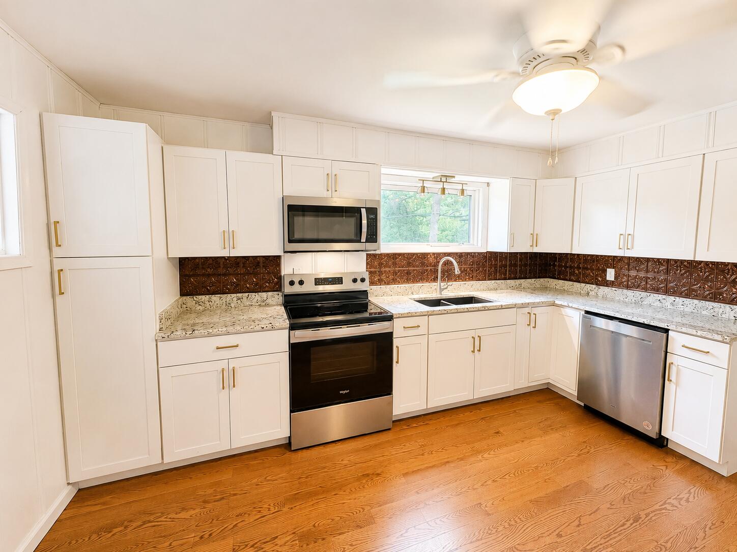 207 Kentucky Avenue Property Photo 3