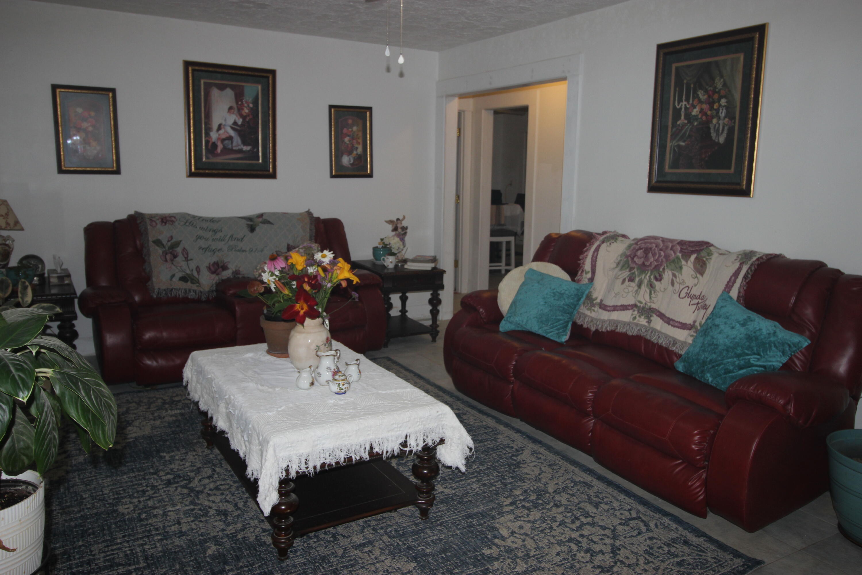 4590 Kentucky 90 Property Photo 9