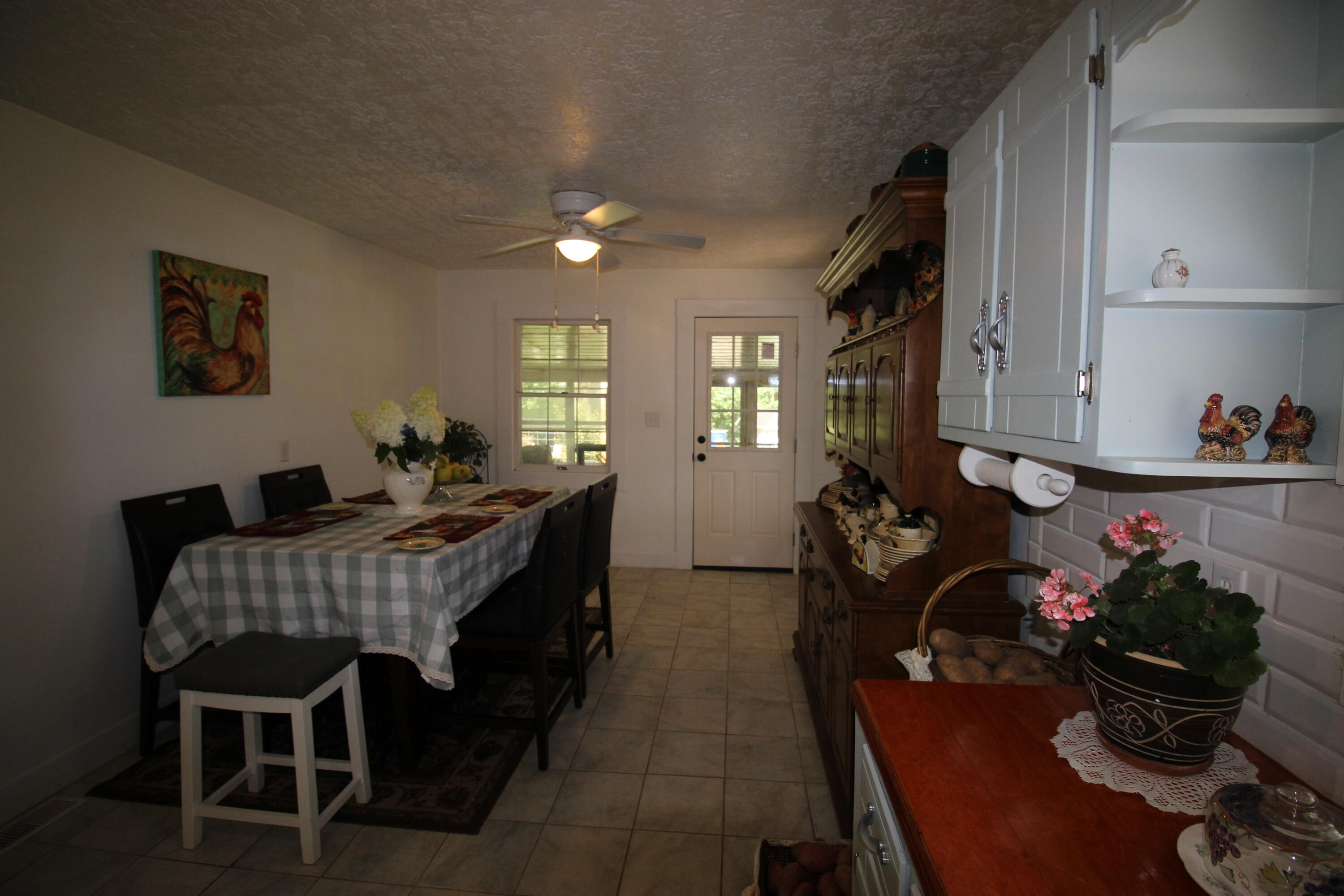 4590 Kentucky 90 Property Photo 15