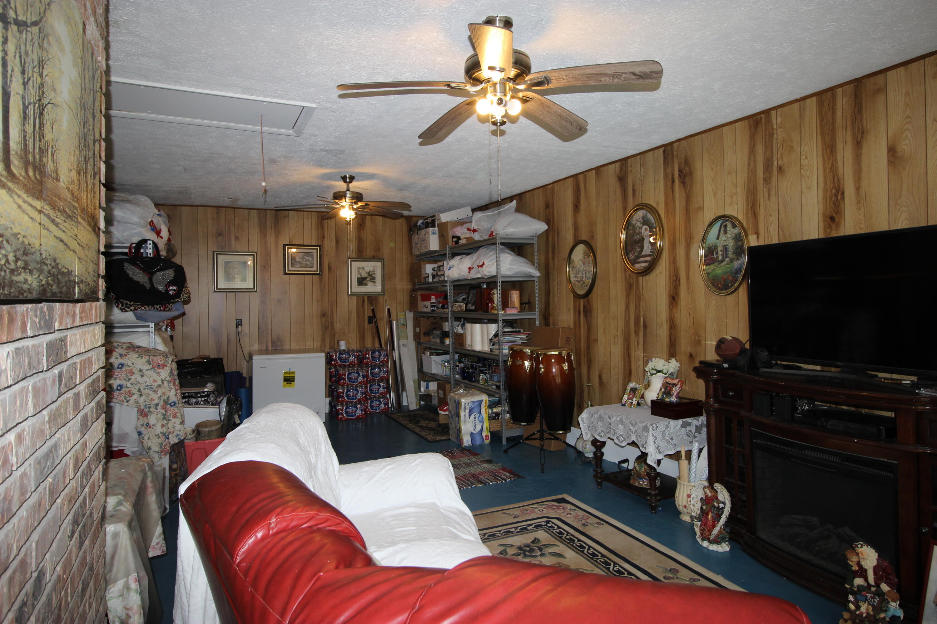 4590 Kentucky 90 Property Photo 26