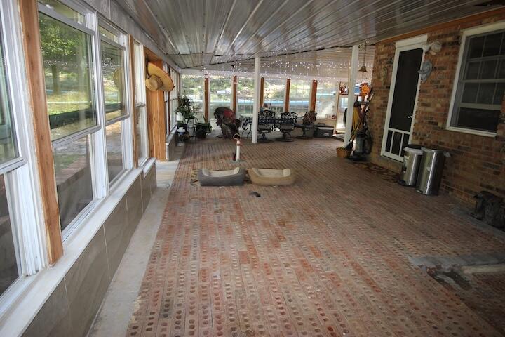 4590 Kentucky 90 Property Photo 43