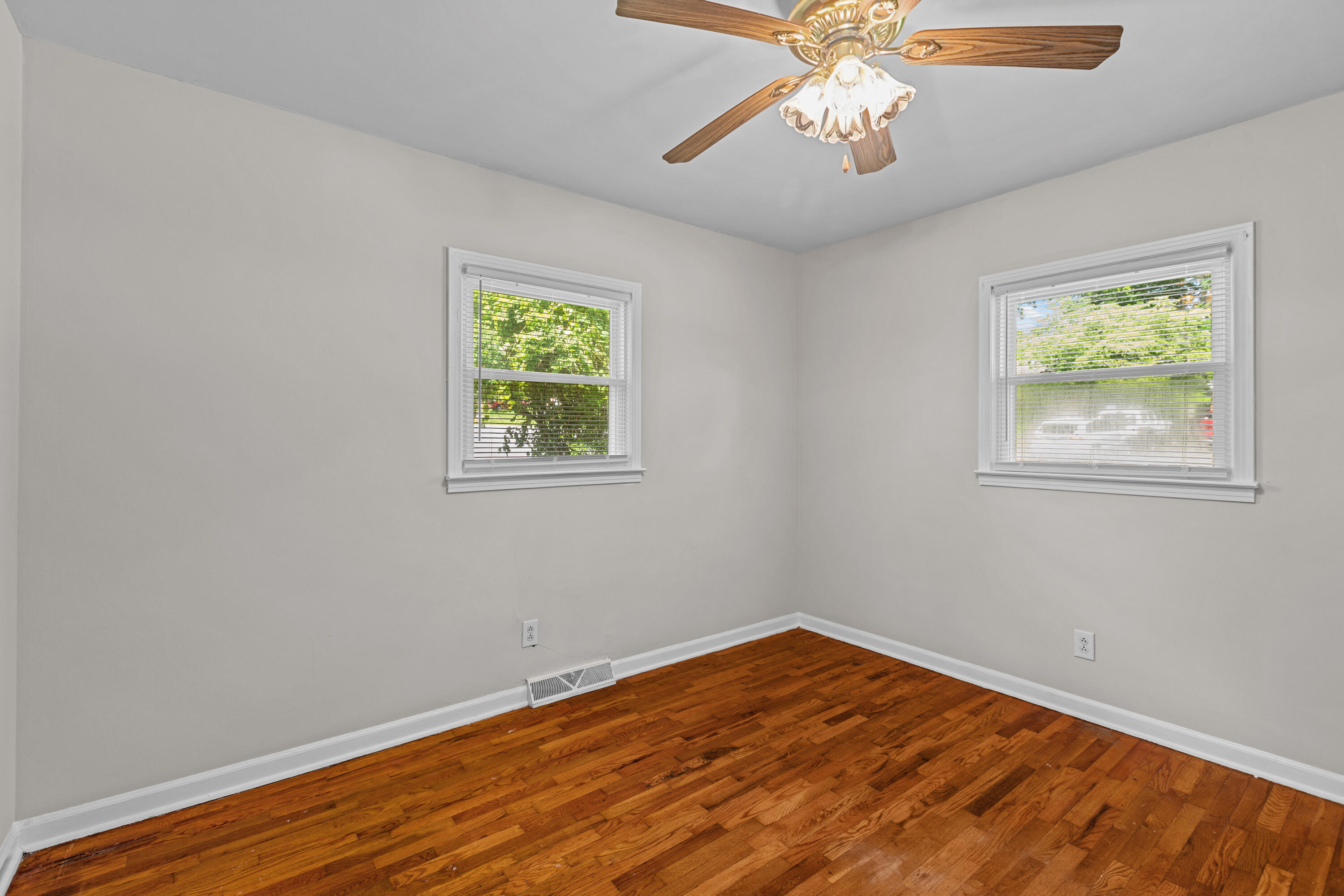 111 Pinehurst Drive Property Photo 13