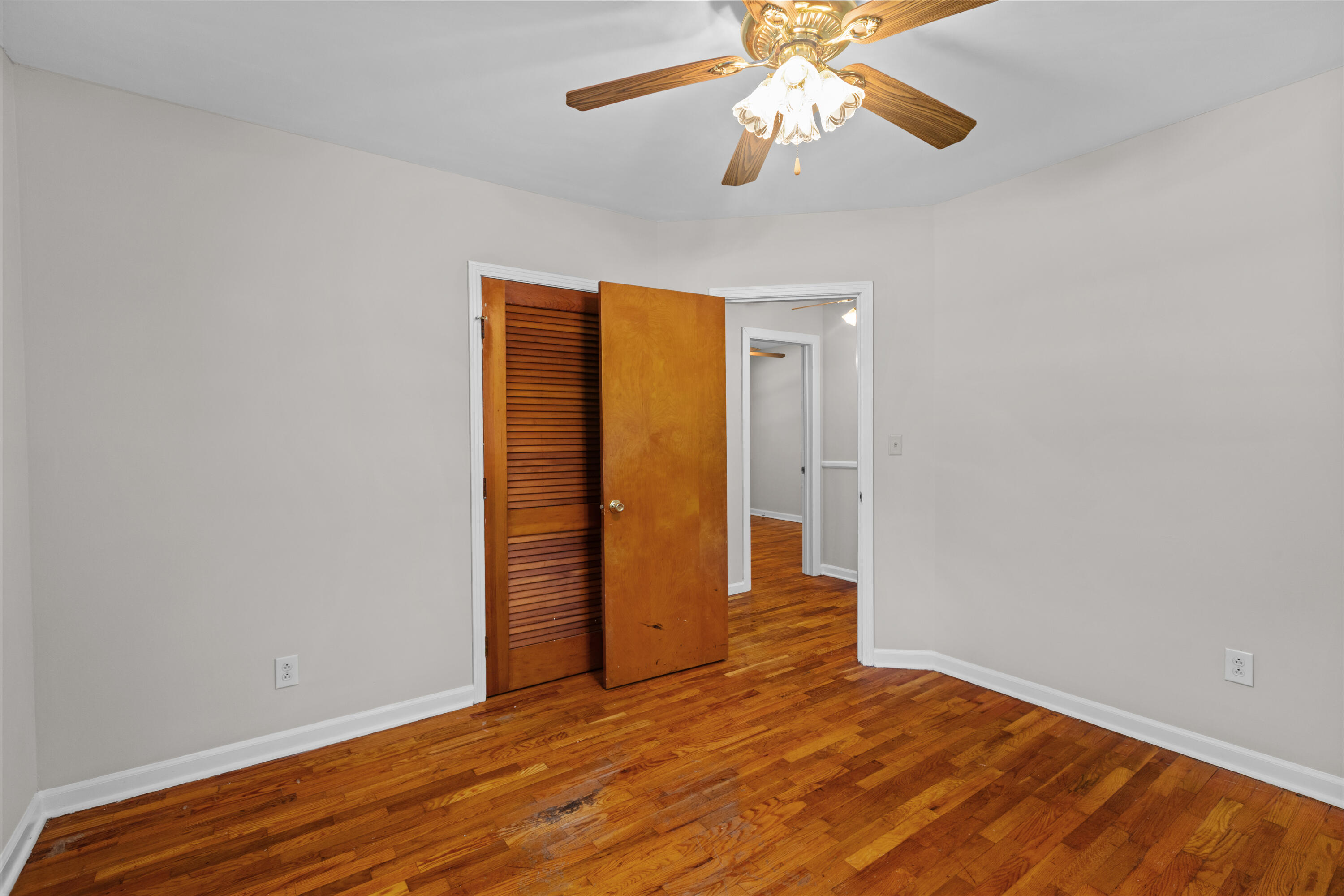 111 Pinehurst Drive Property Photo 14