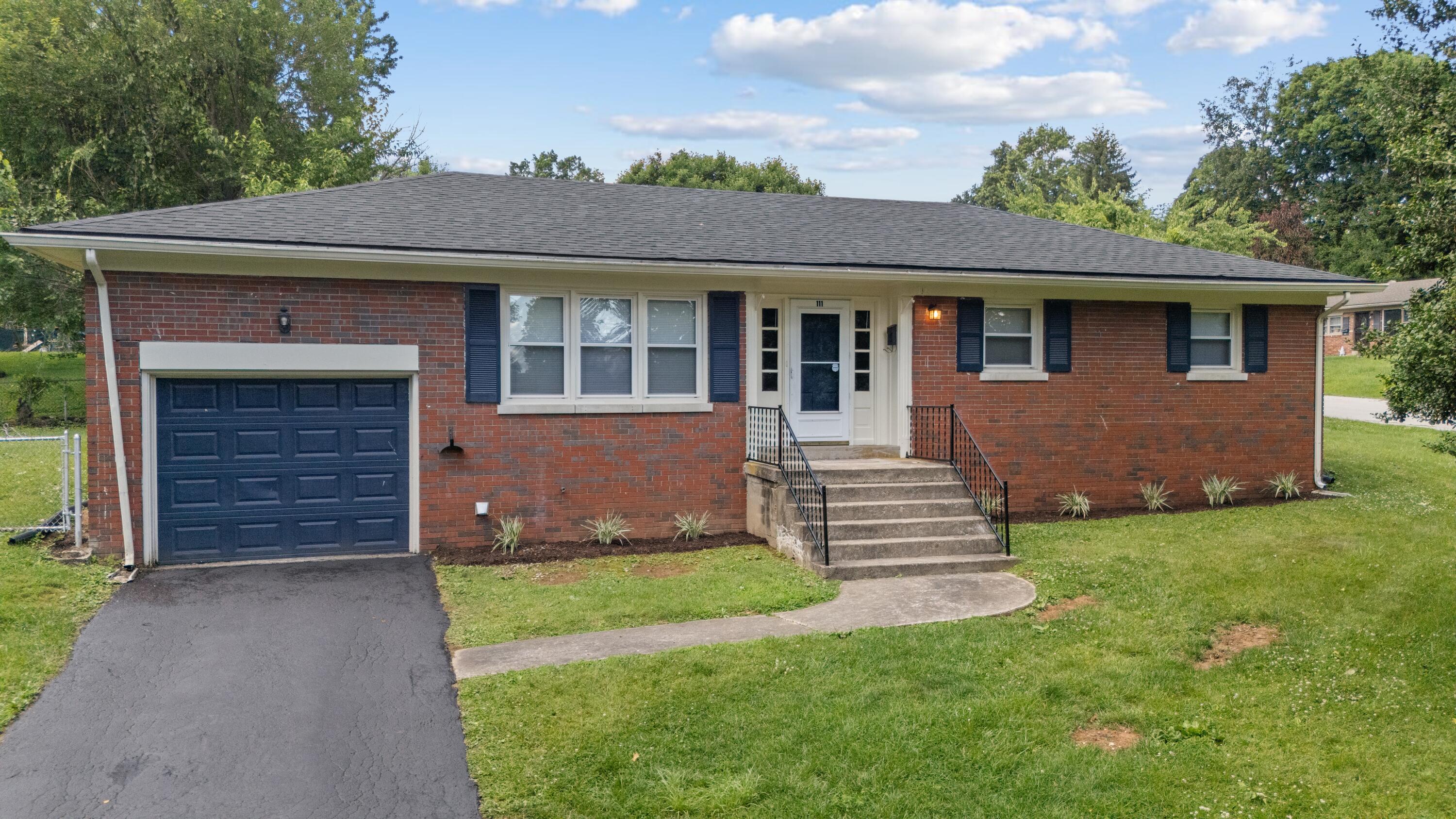 111 Pinehurst Drive Property Photo 19