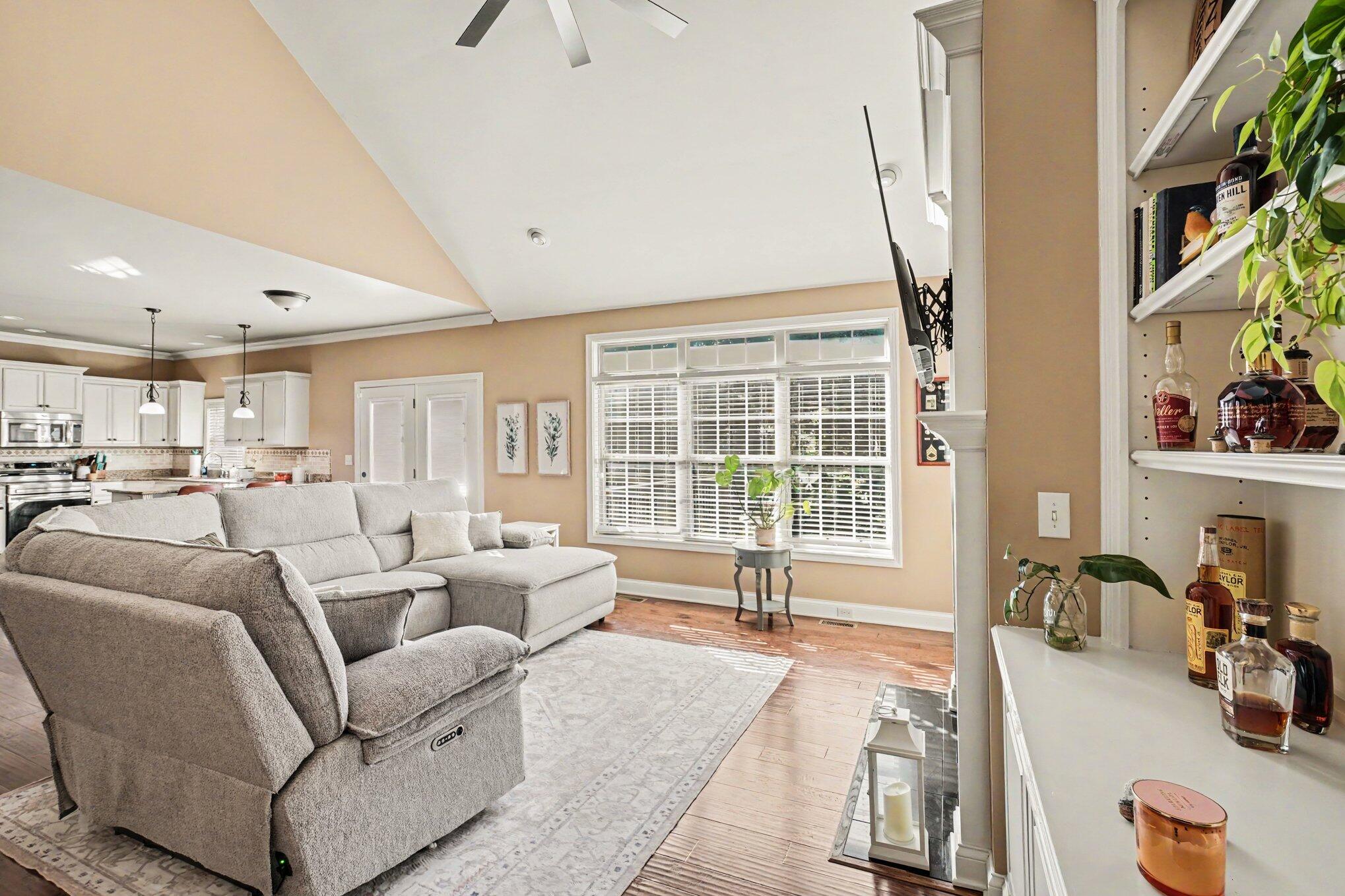 1748 Sandhurst Cove Property Photo 13