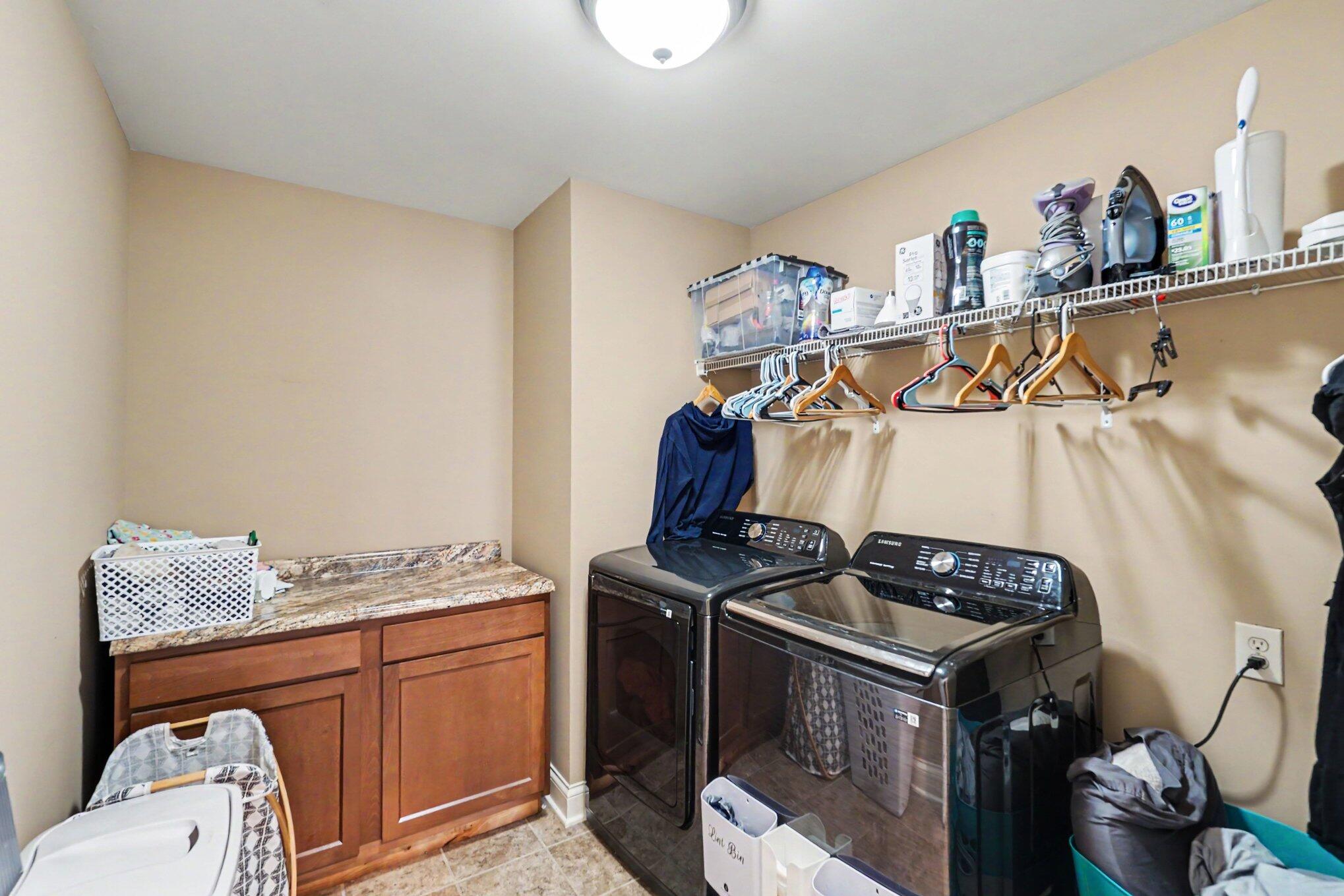 1748 Sandhurst Cove Property Photo 34