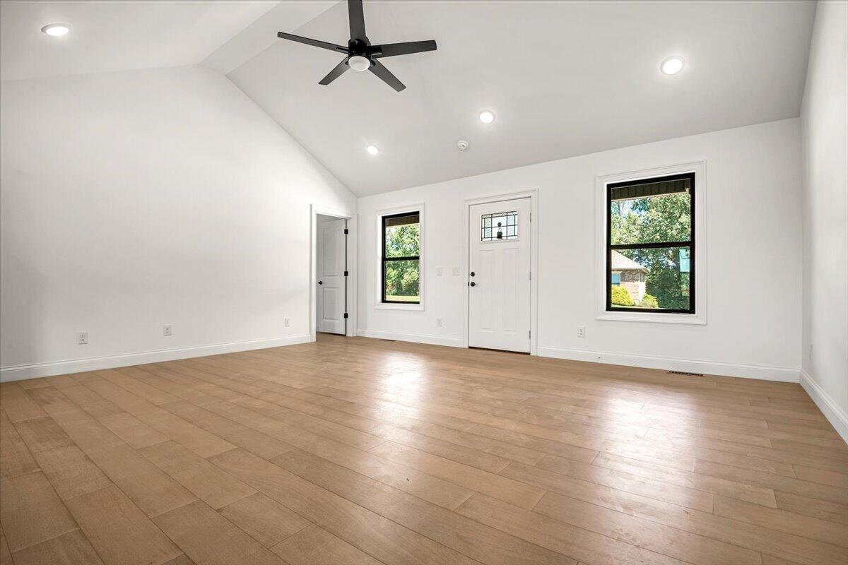 363 Madison Circle Property Photo 10