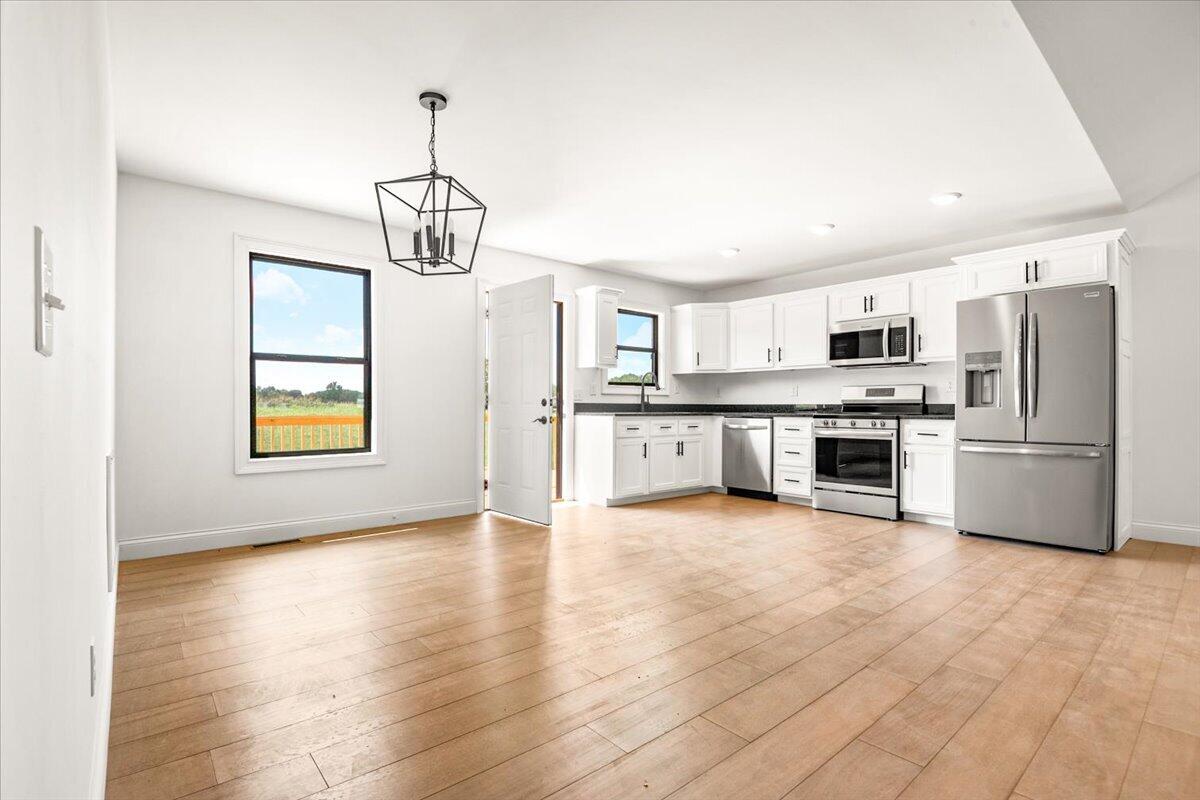 363 Madison Circle Property Photo 12