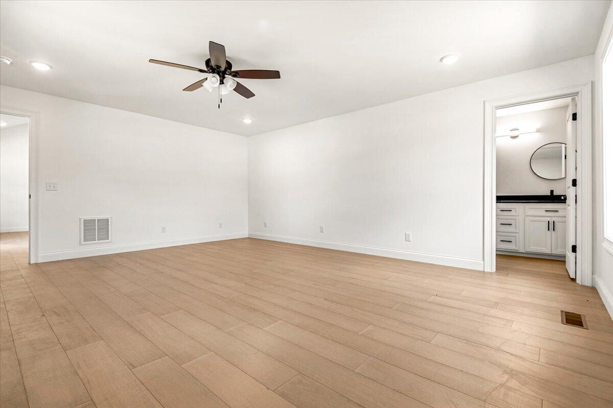 363 Madison Circle Property Photo 18
