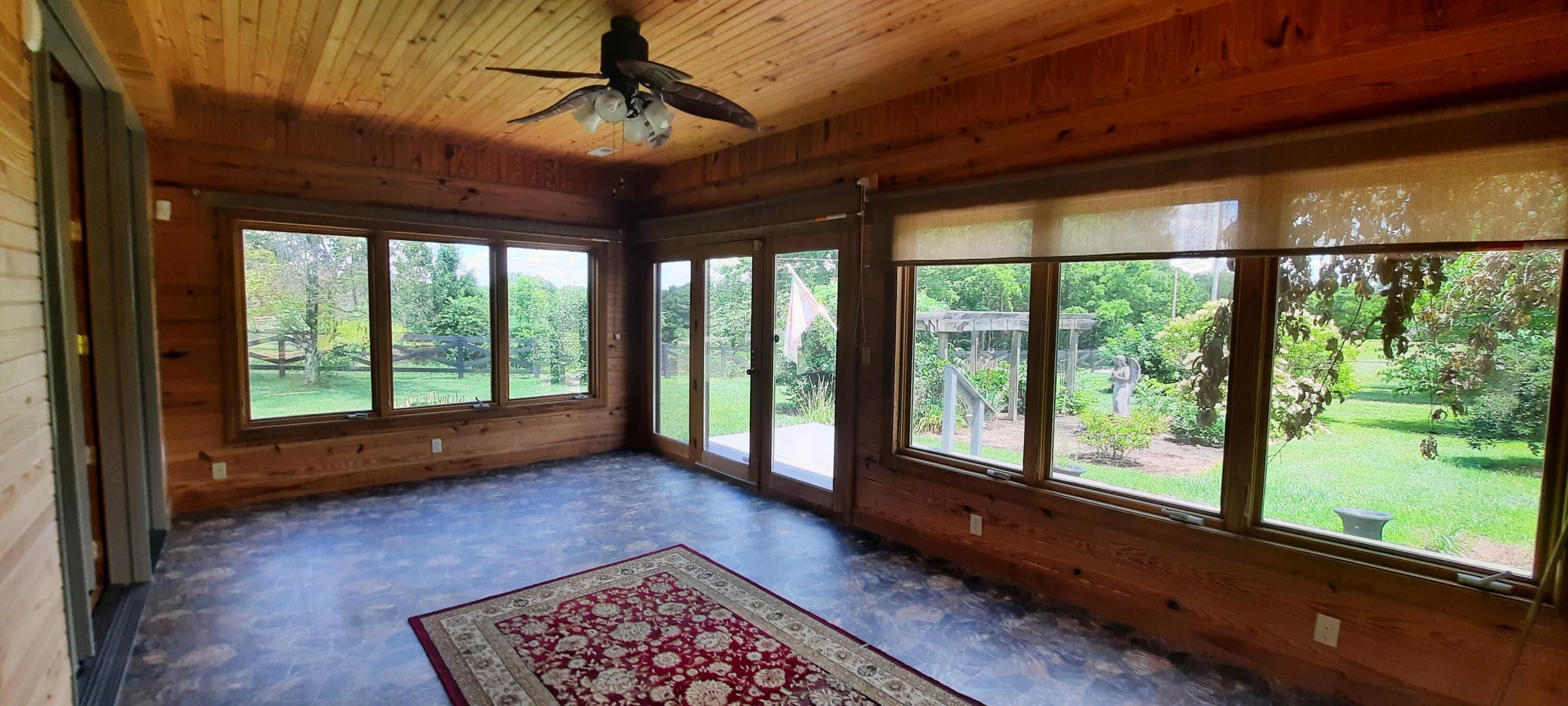 2619 County Farm Road Property Photo 10