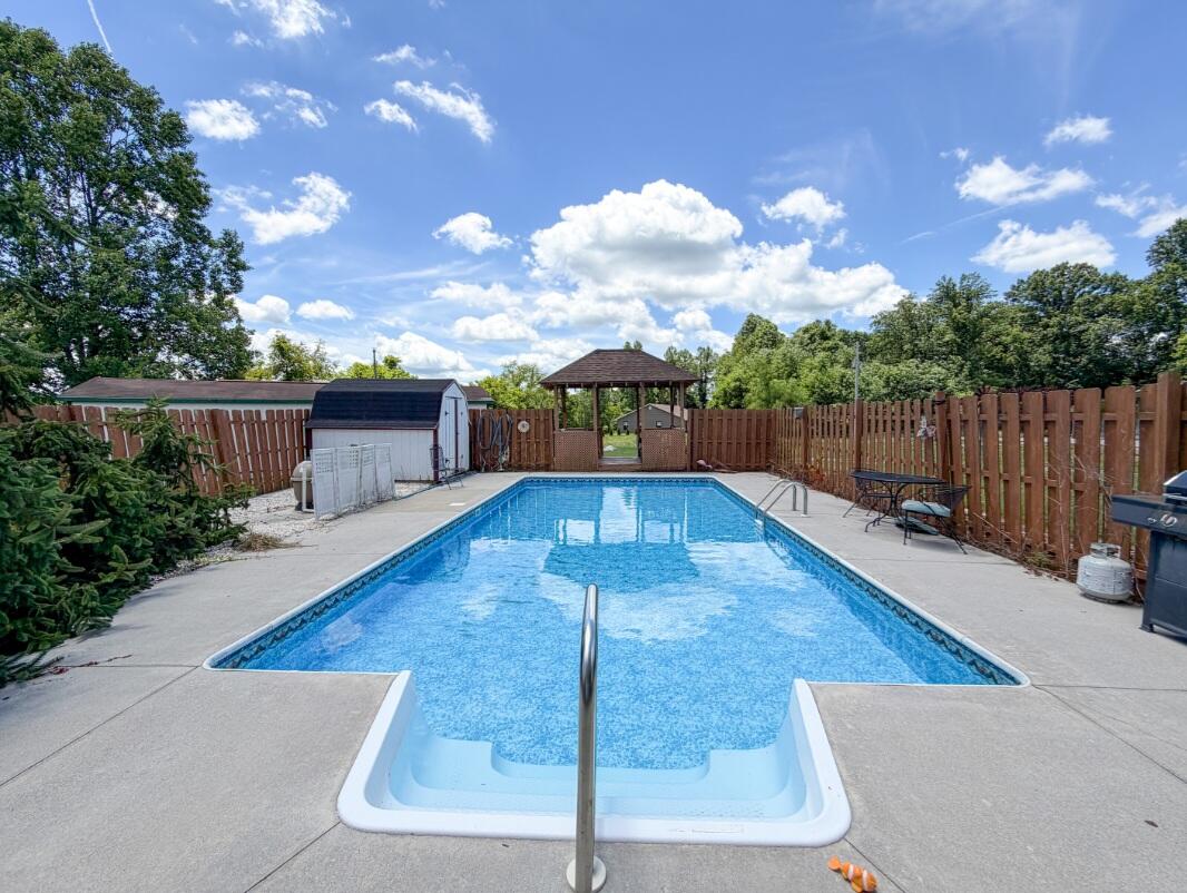 2619 County Farm Road Property Photo 11
