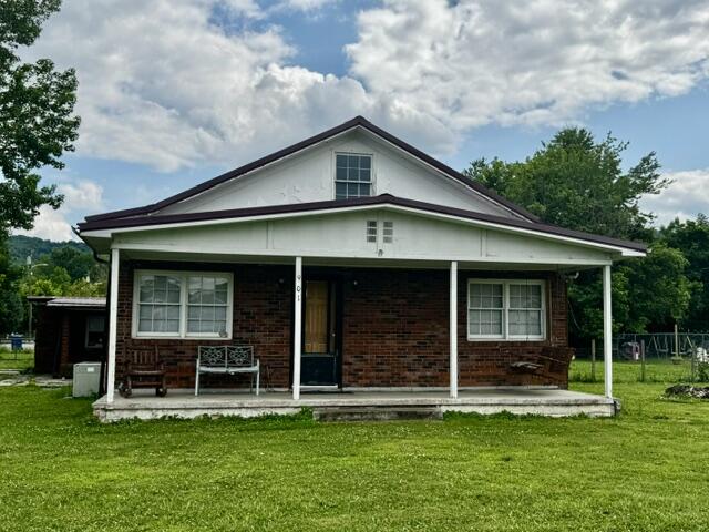 901 Exeter Avenue Property Photo 1