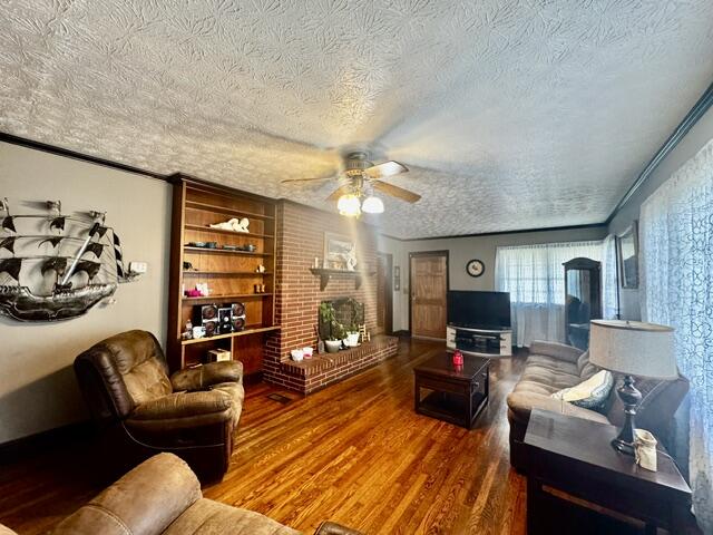 901 Exeter Avenue Property Photo 8
