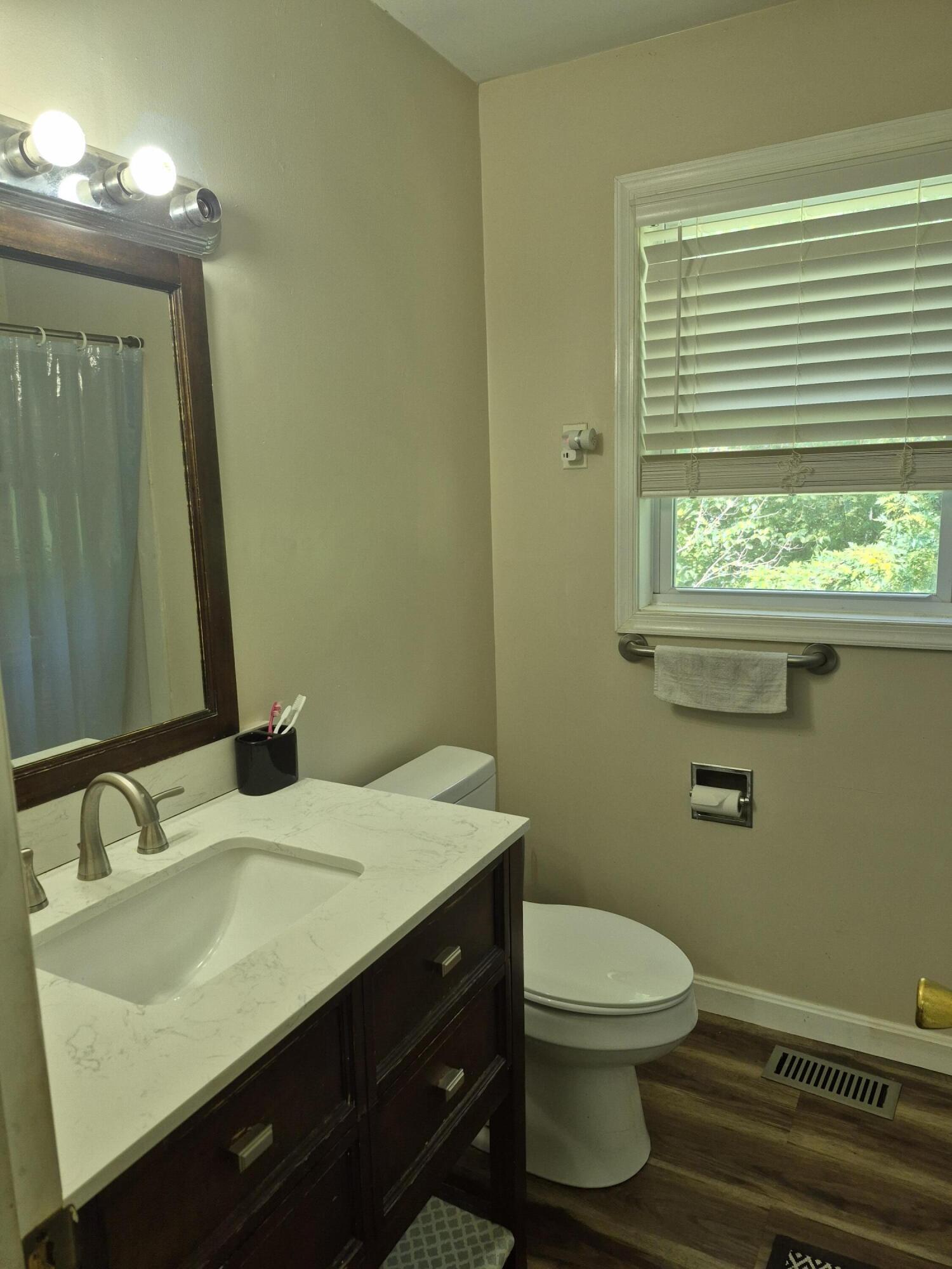 211 Treadway Drive Property Photo 11