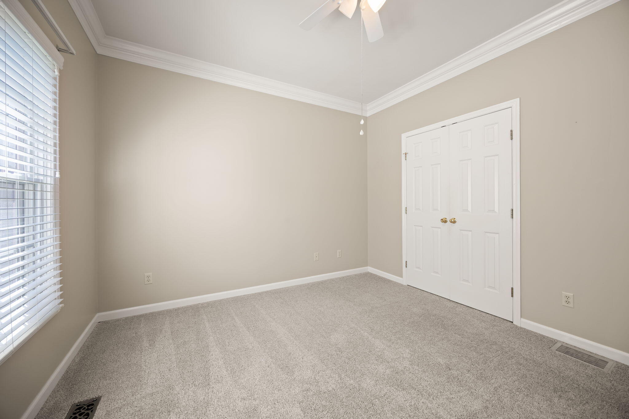 2013 Highlands Drive Property Photo 5