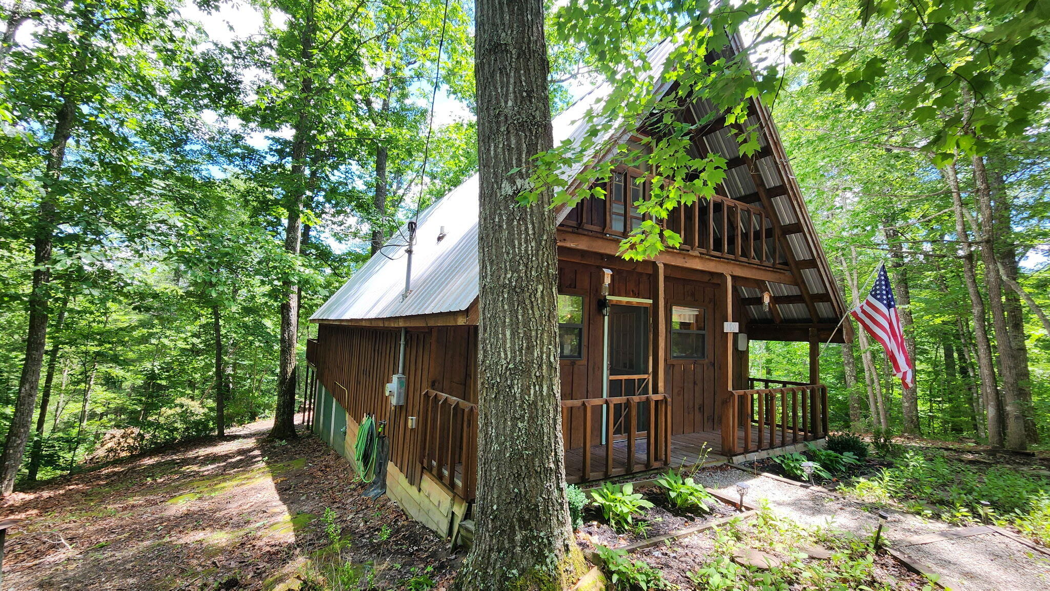100 Cowboy Lane Property Photo 4