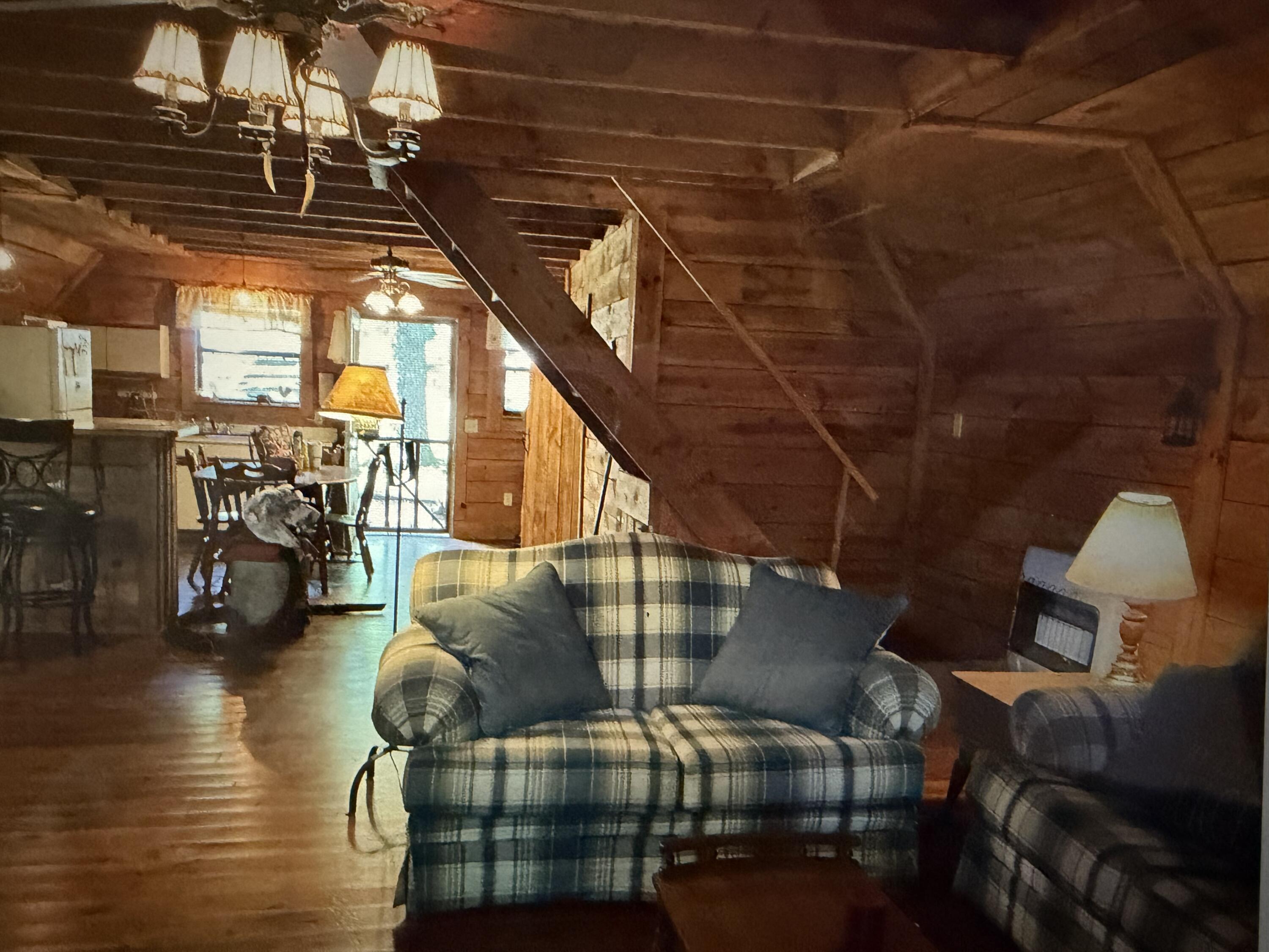 100 Cowboy Lane Property Photo 11