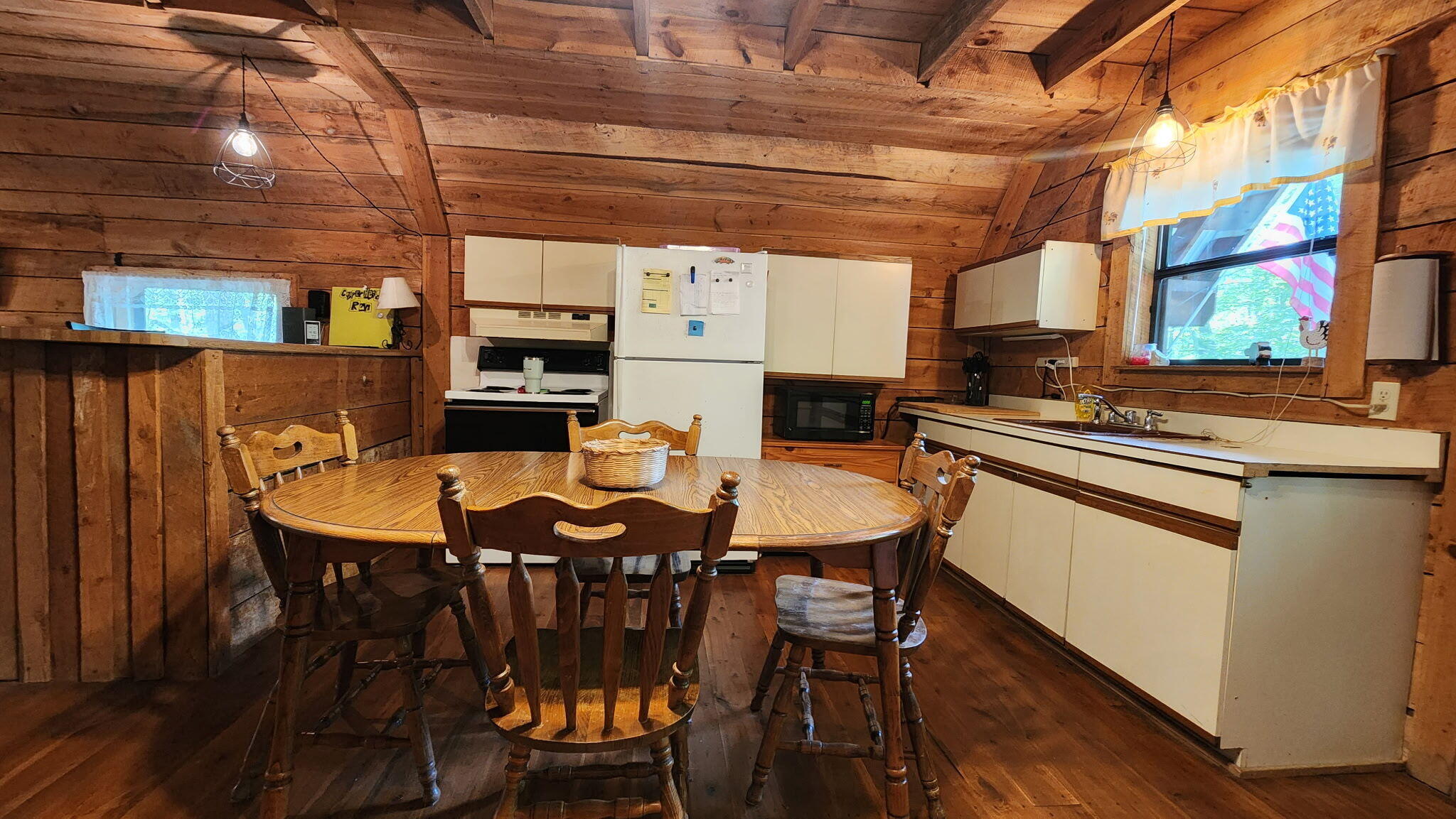 100 Cowboy Lane Property Photo 15