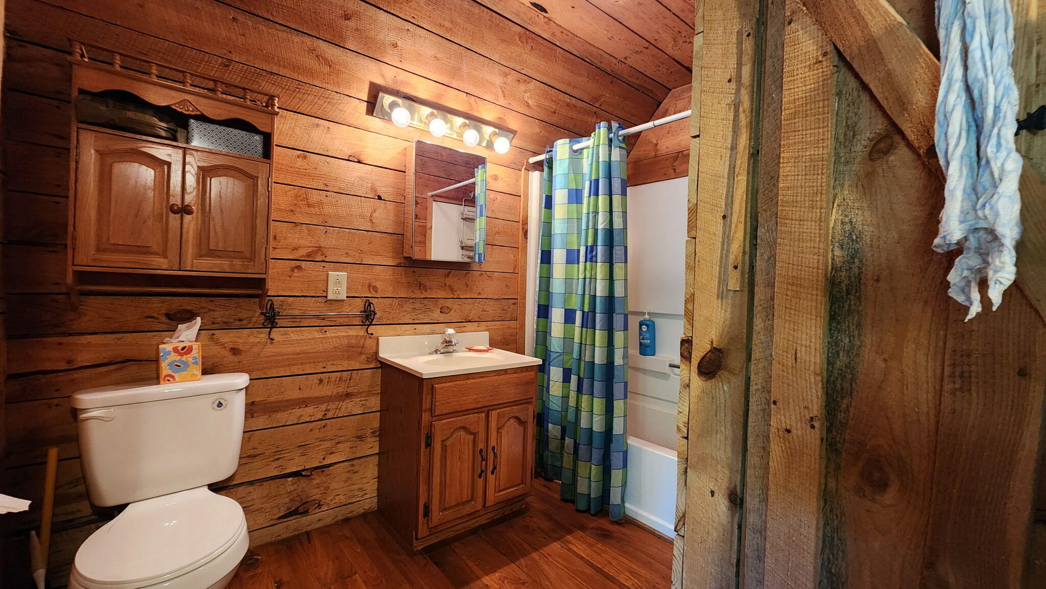 100 Cowboy Lane Property Photo 19
