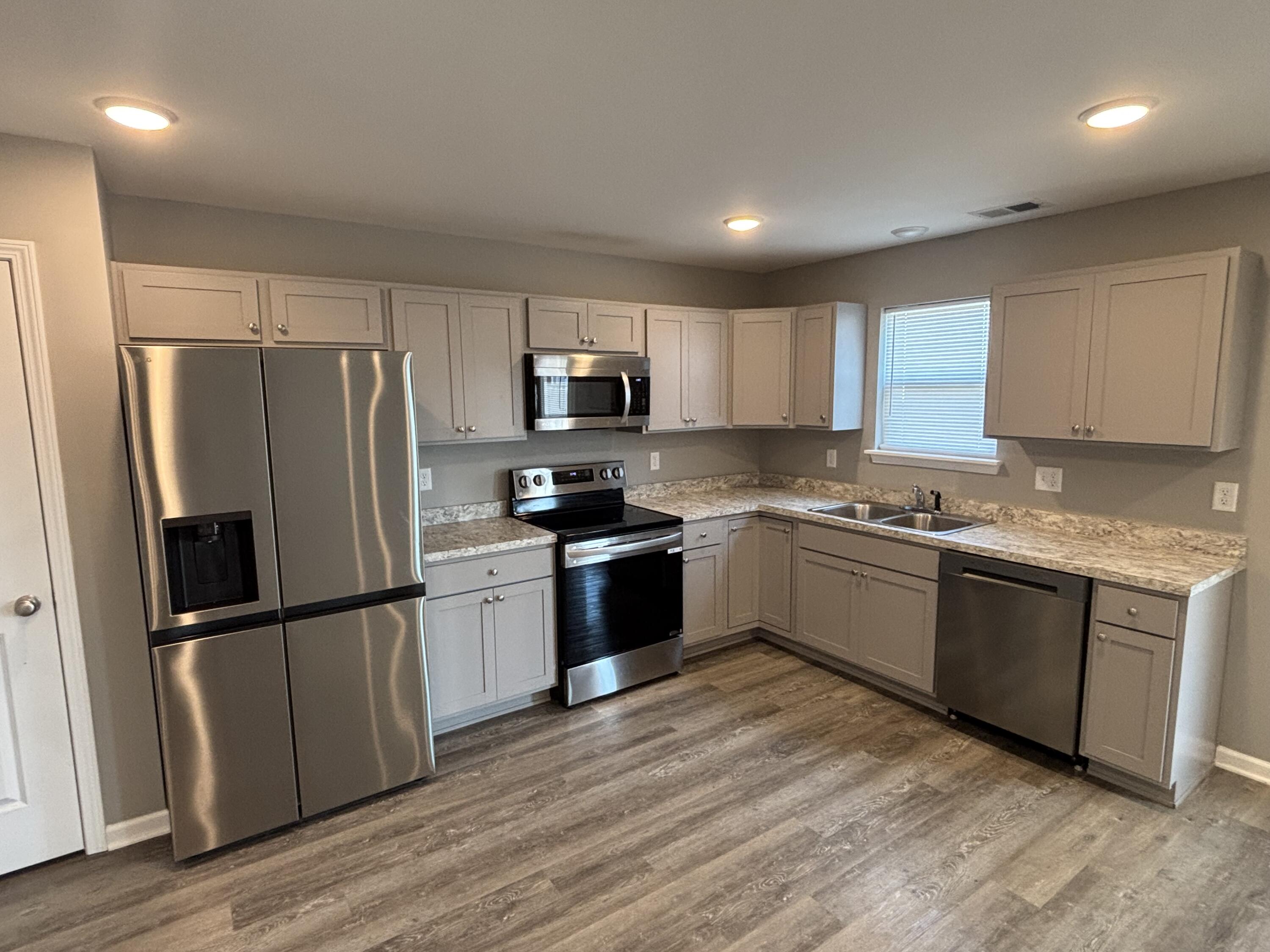 8084 Driftwood Loop Property Photo 2