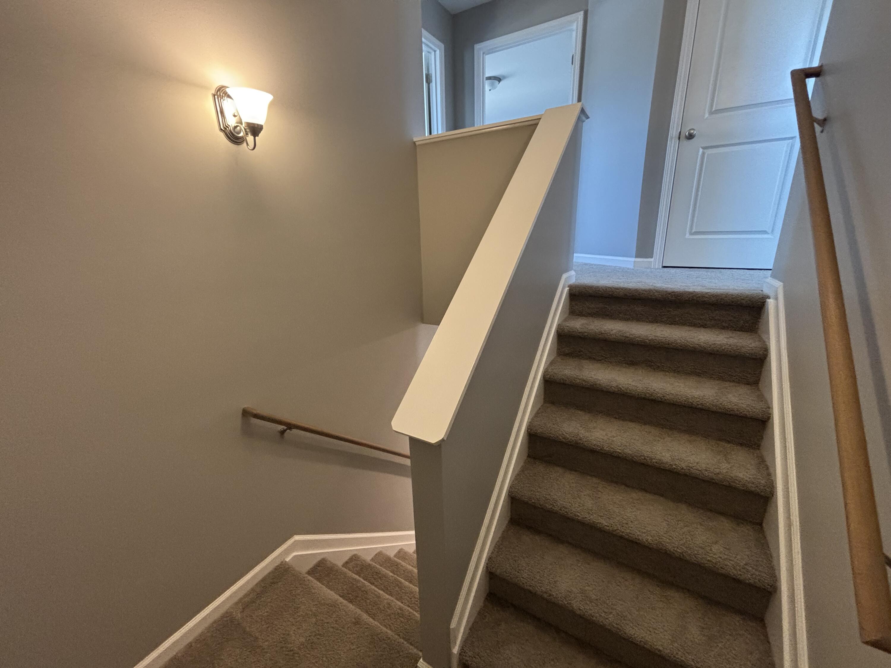 8084 Driftwood Loop Property Photo 4