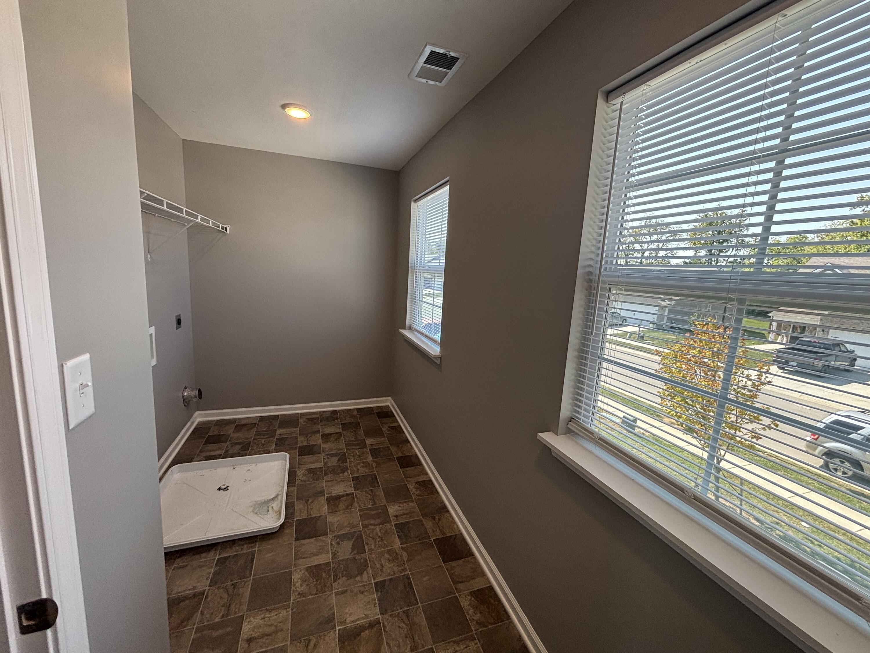 8084 Driftwood Loop Property Photo 12