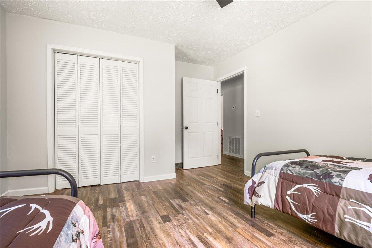 1600 Ky 3440 Property Photo 17