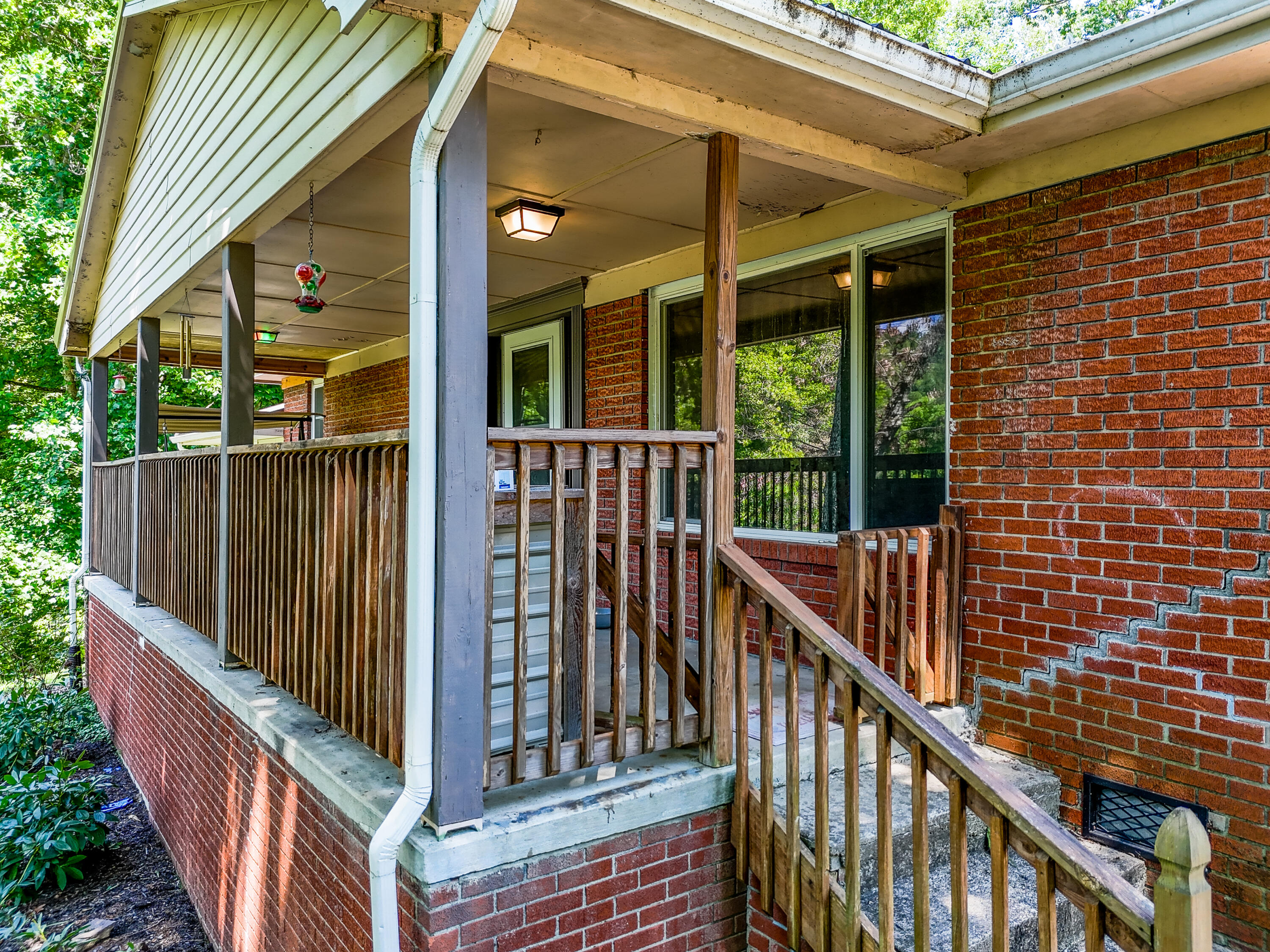 1845 Spaws Creek Property Photo 4