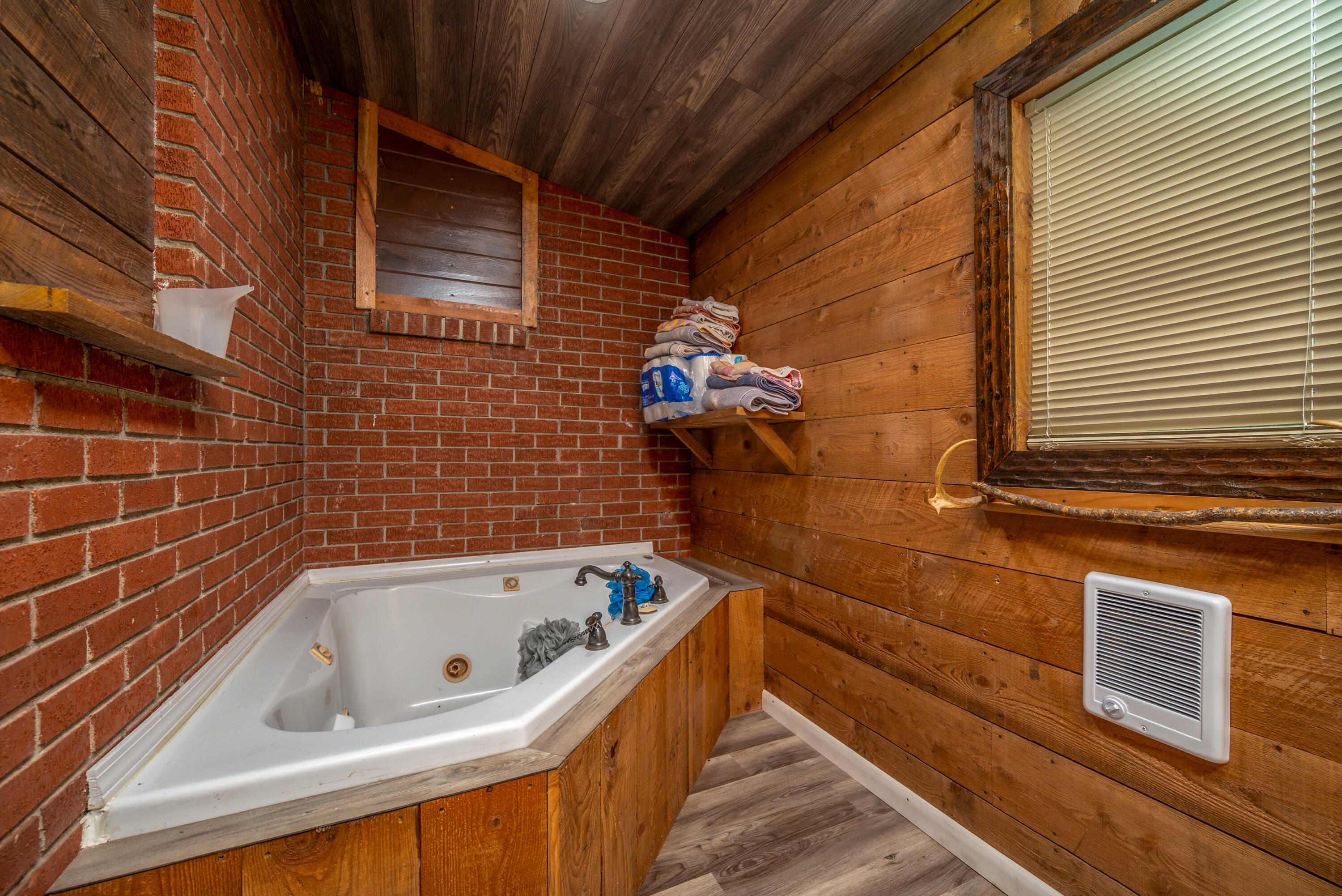 1845 Spaws Creek Property Photo 22