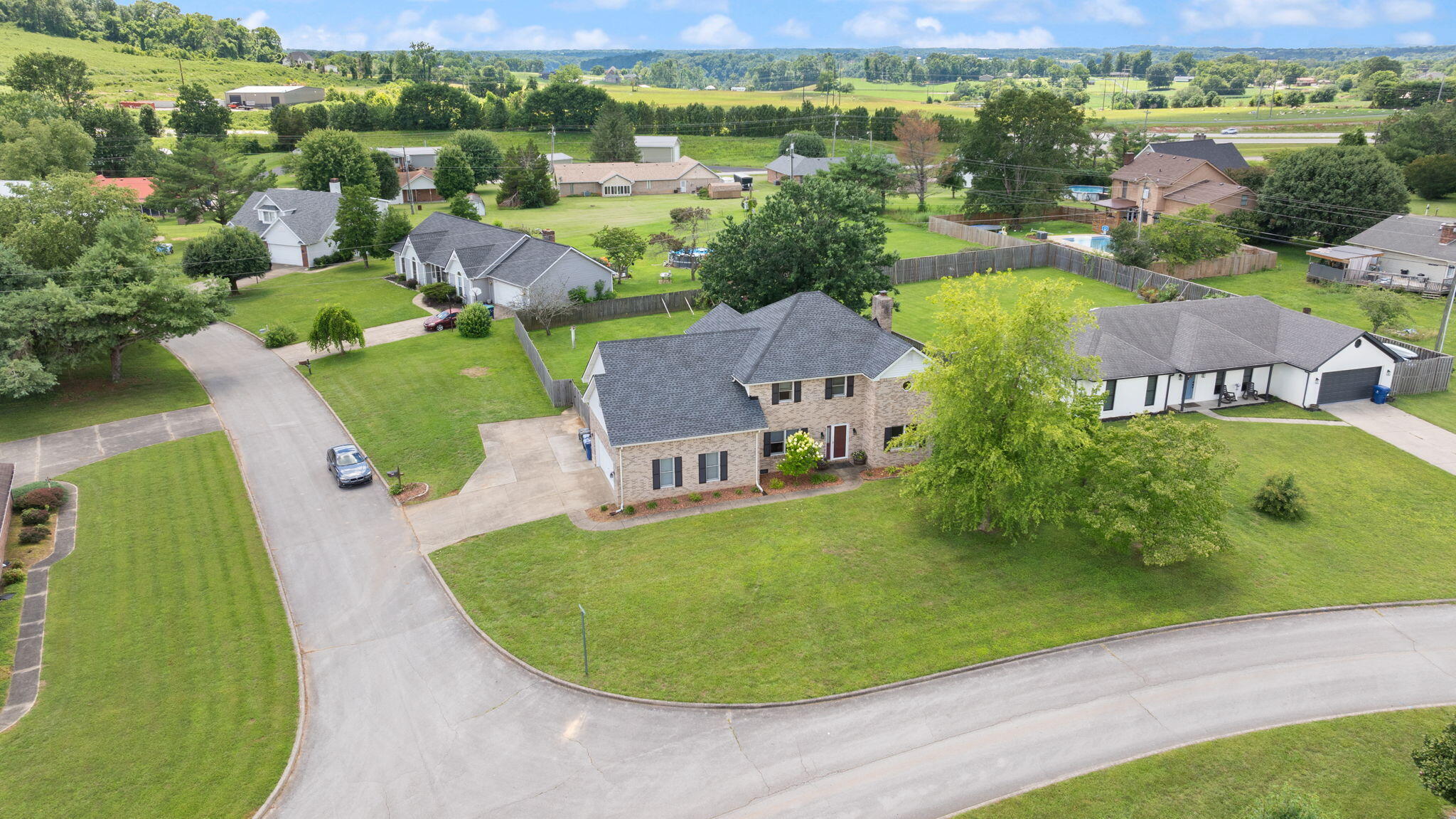465 Summer Hill Drive Property Photo 9