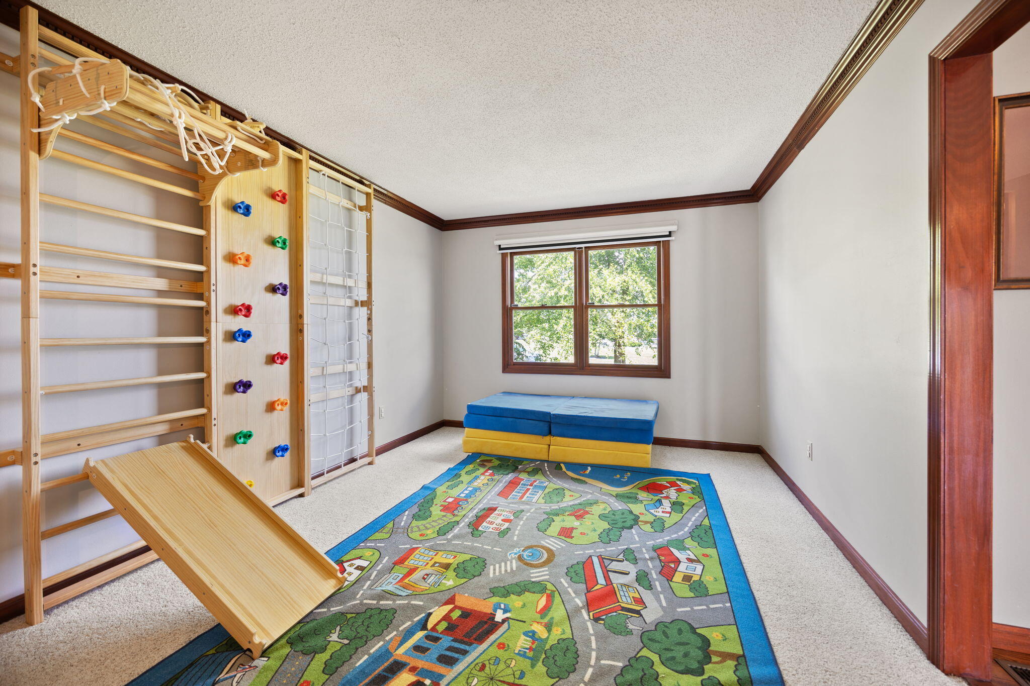 465 Summer Hill Drive Property Photo 46