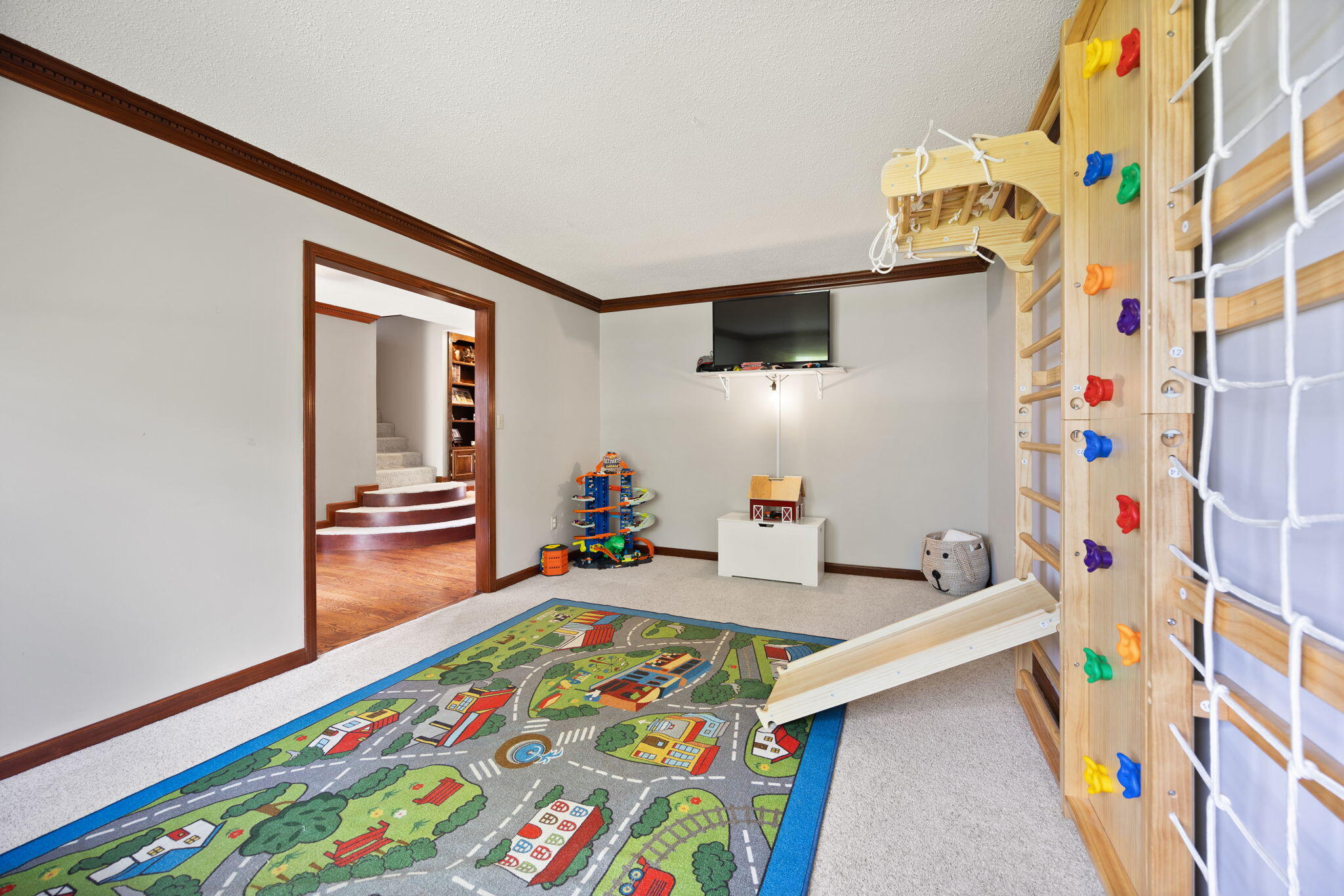 465 Summer Hill Drive Property Photo 47