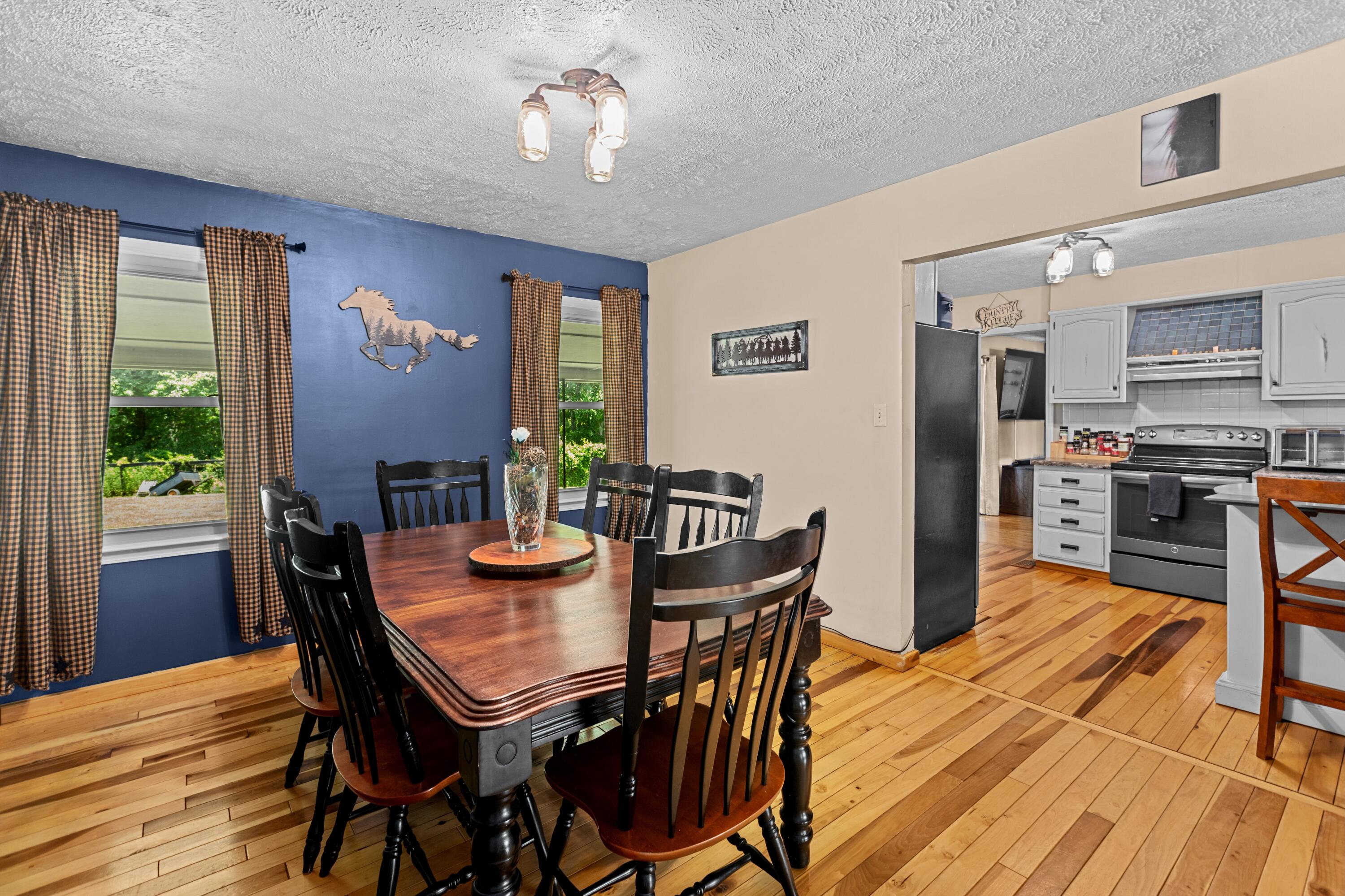 3695 Tarr Ridge Road Property Photo 12