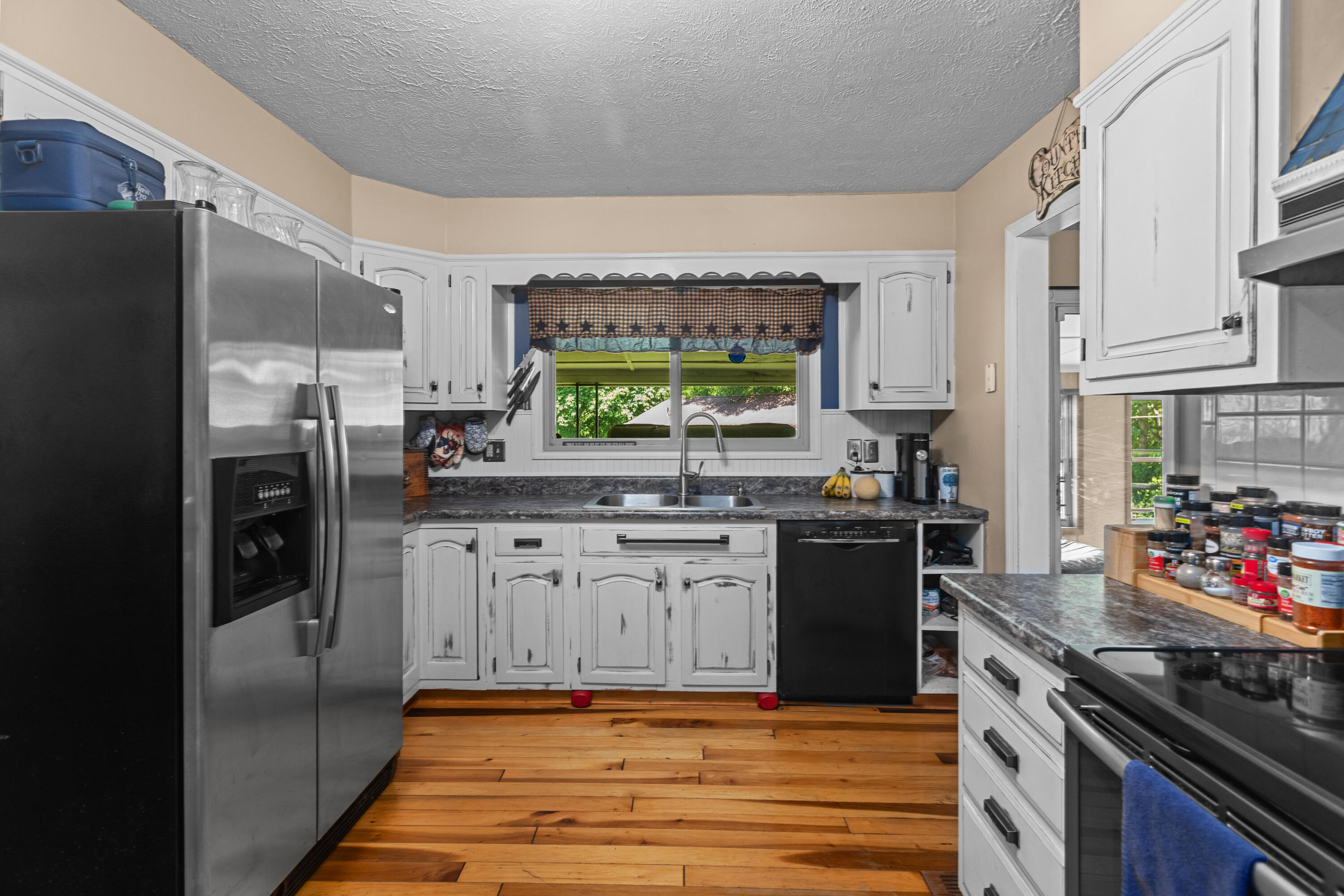 3695 Tarr Ridge Road Property Photo 14