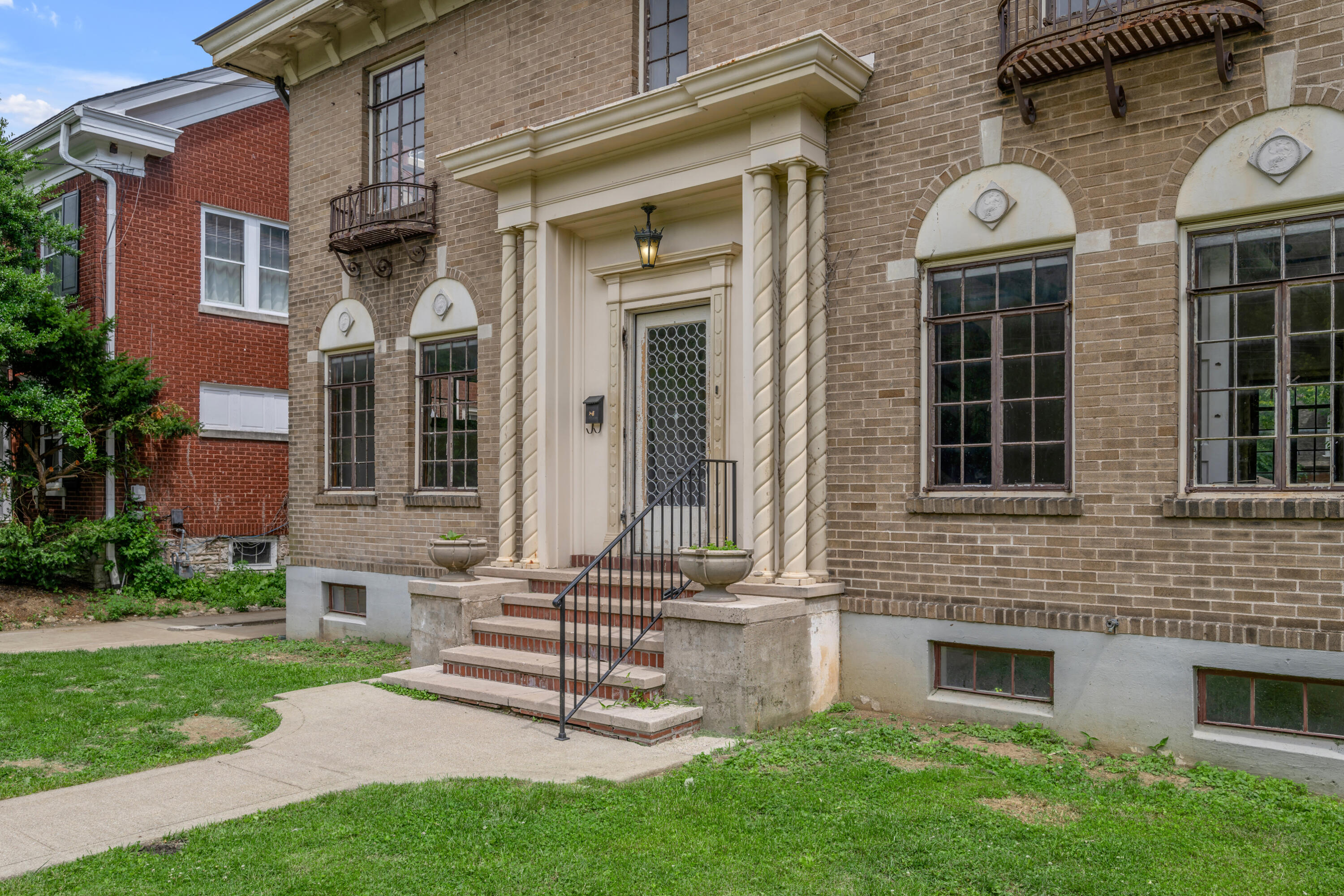 204 S Hanover Avenue Property Photo 9
