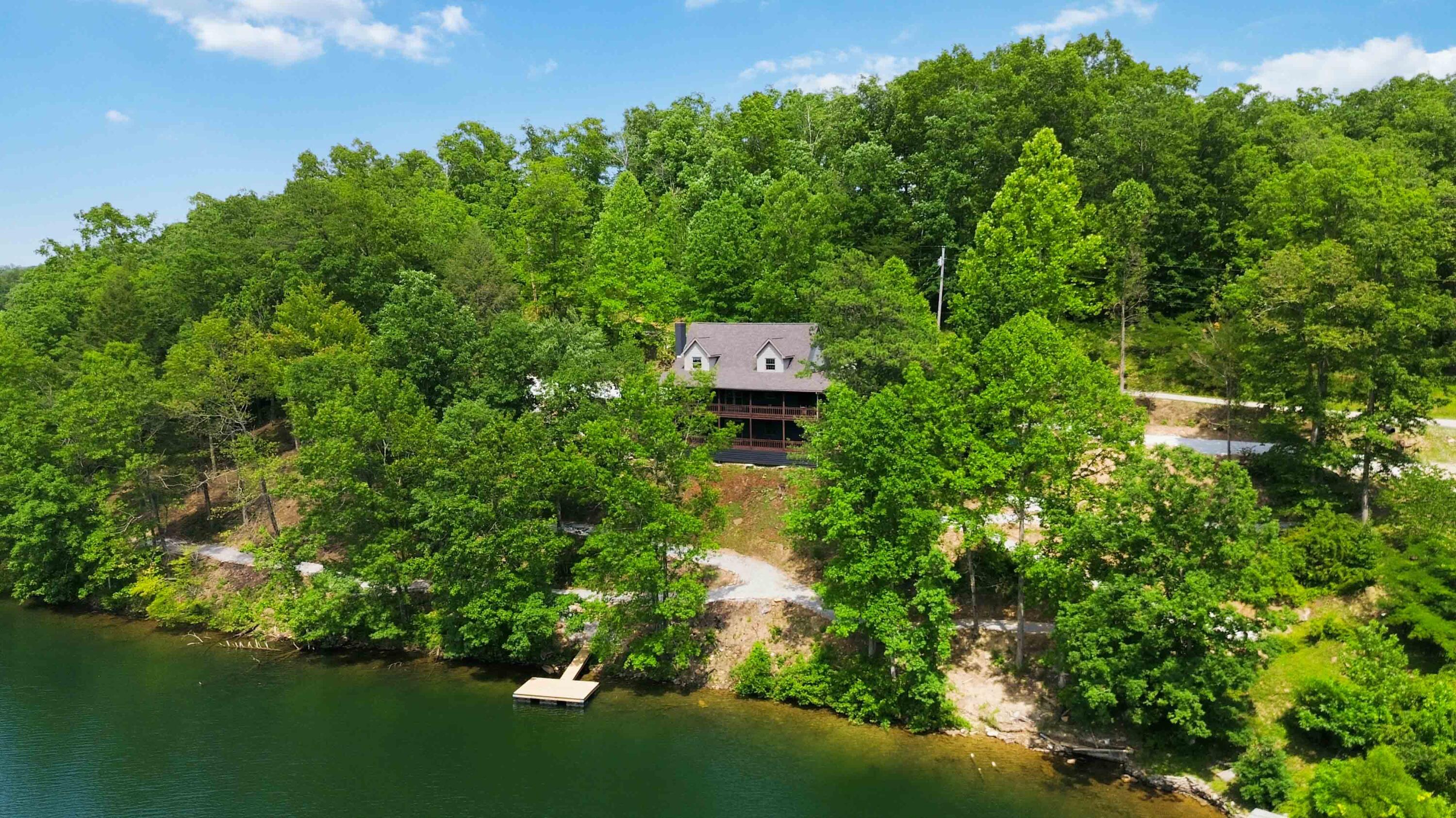 1464 Hawk Ridge Road Property Photo 7