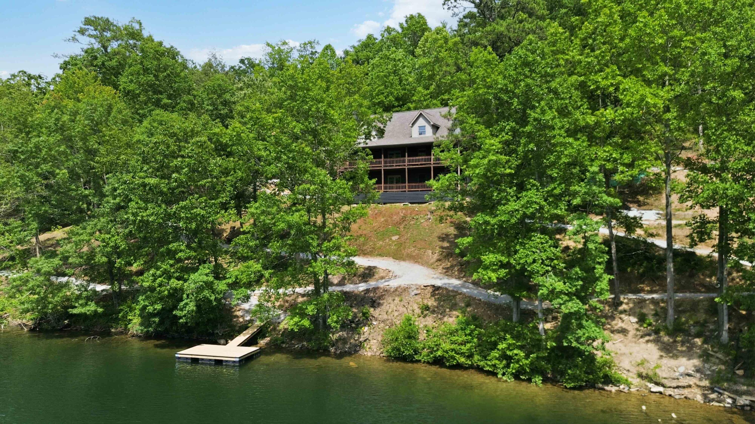 1464 Hawk Ridge Road Property Photo 8