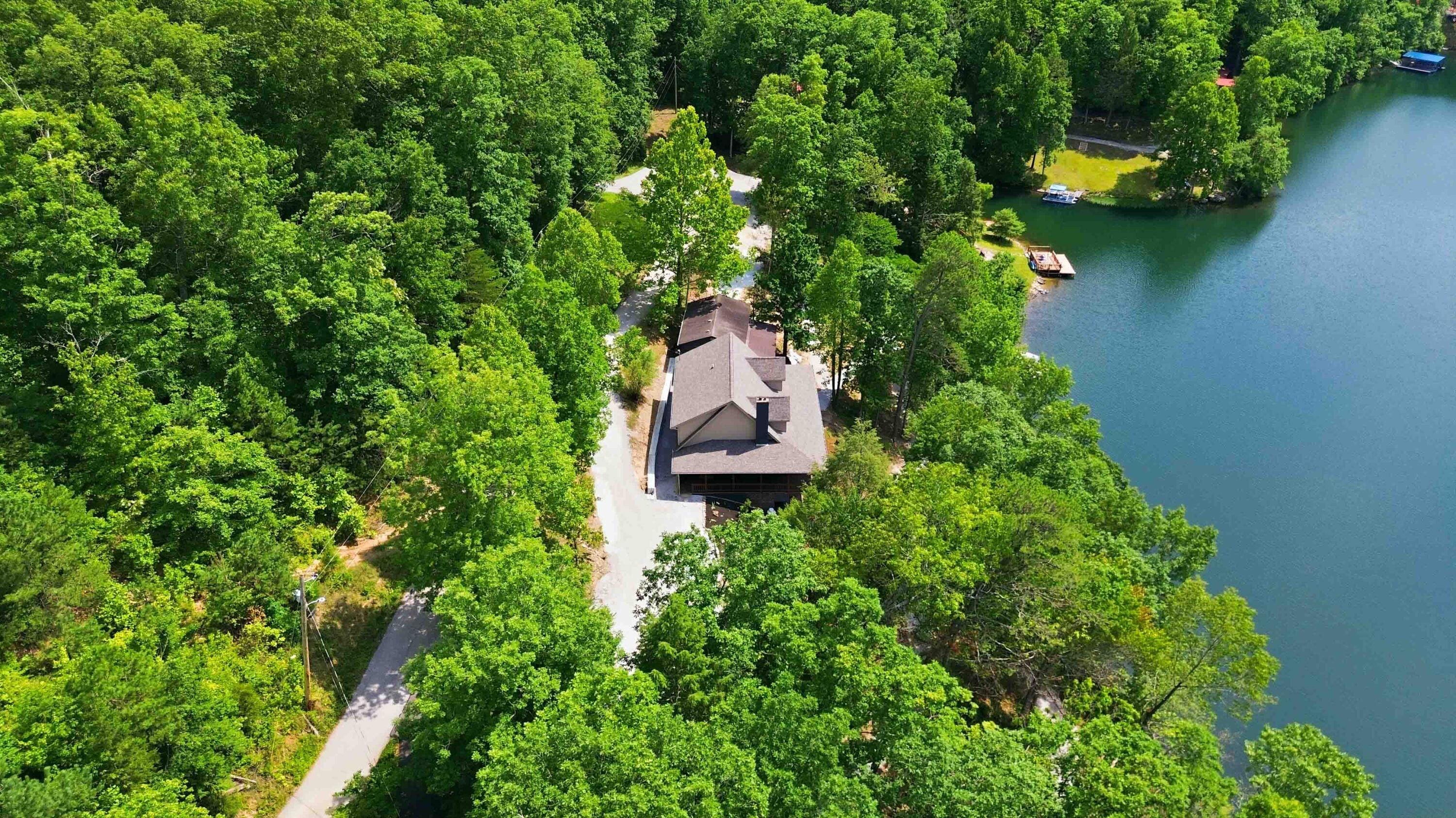 1464 Hawk Ridge Road Property Photo 12