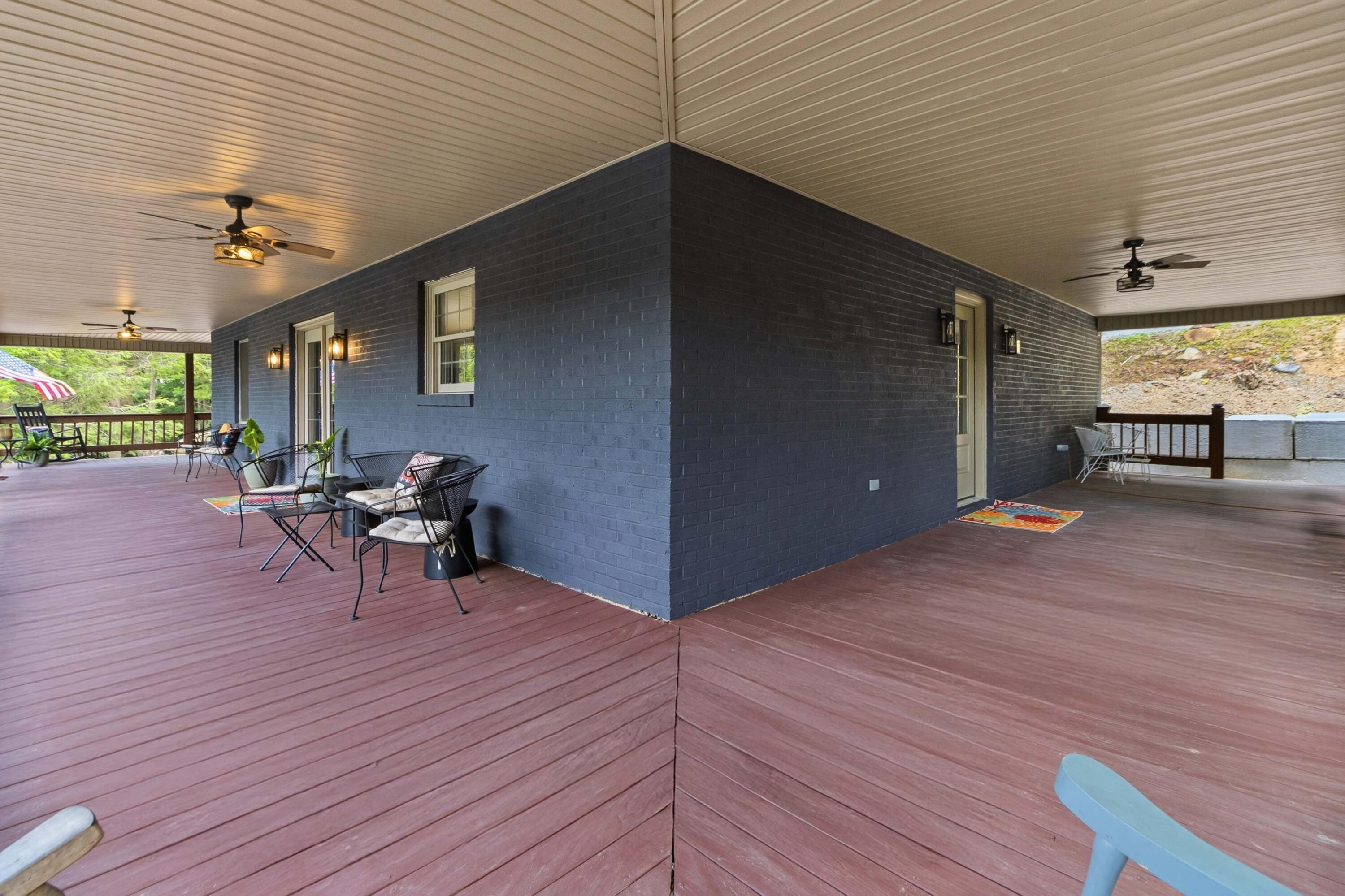 1464 Hawk Ridge Road Property Photo 23